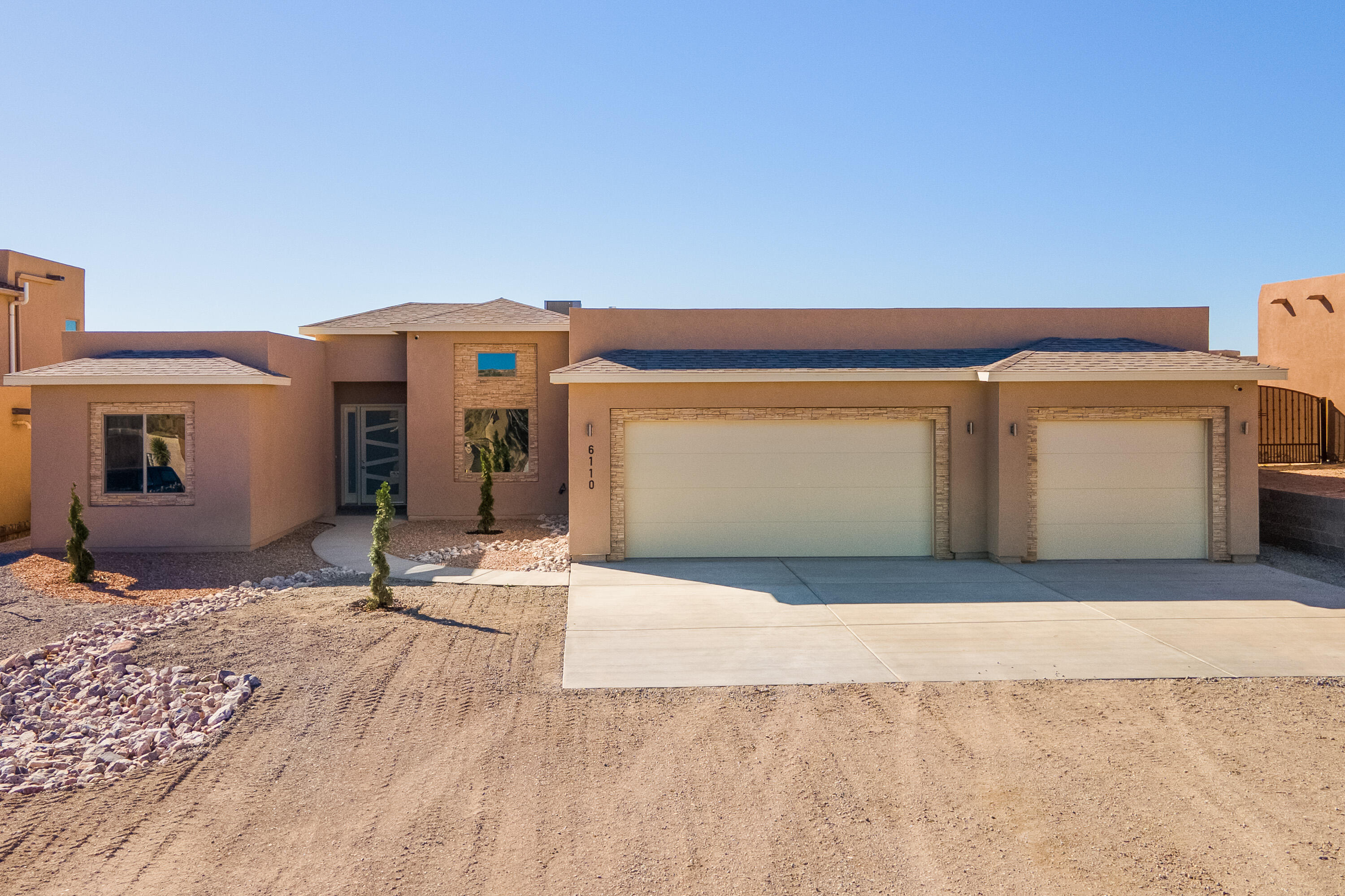 6110 La Paz Road NE, Rio Rancho, NM 87144
