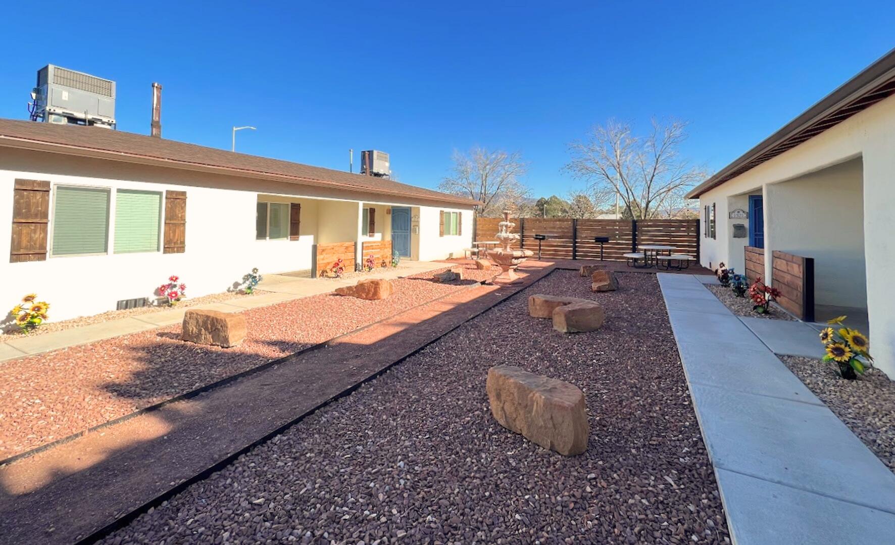1309 San Mateo Boulevard SE, Albuquerque, NM 87108