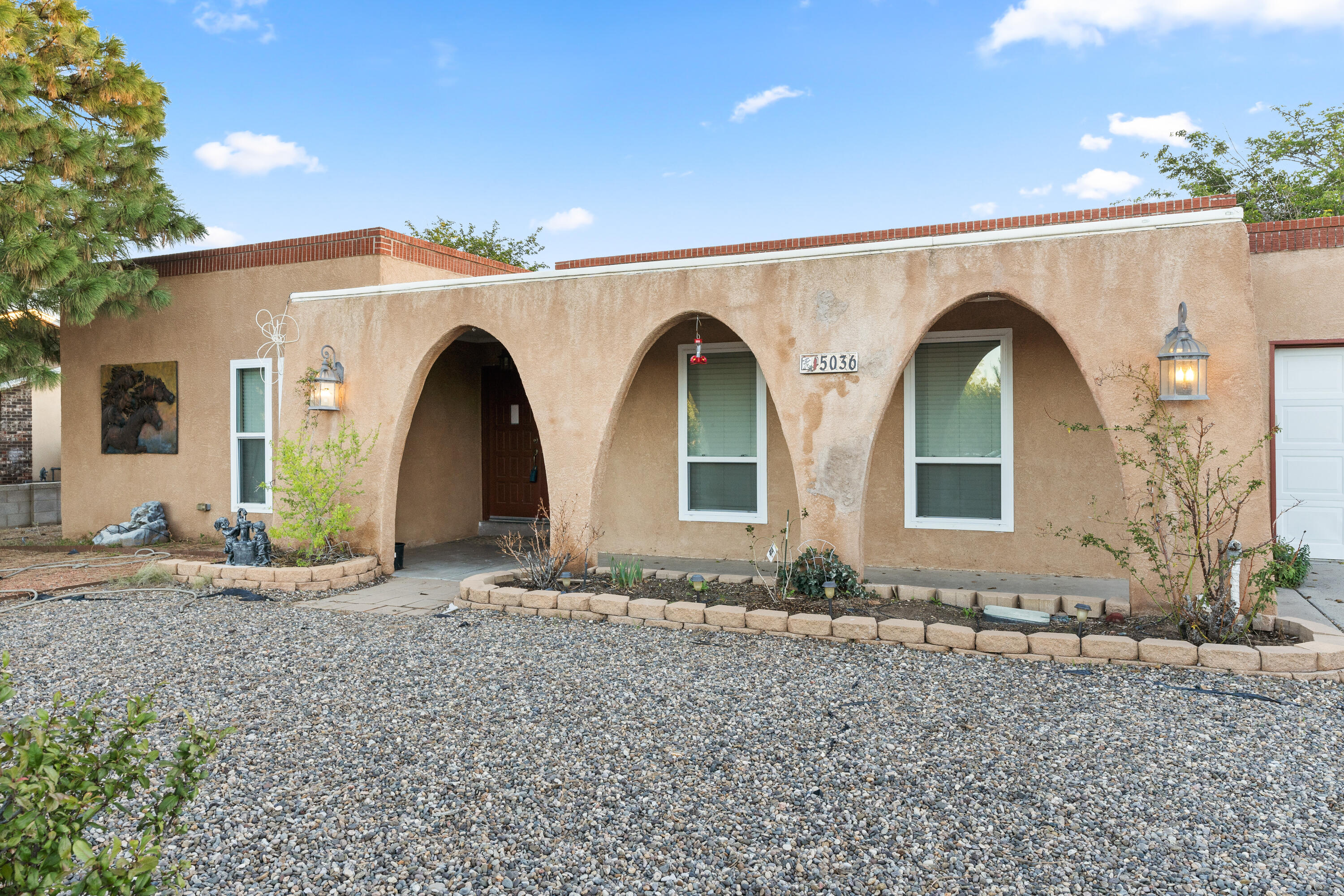 5036 Fairfax Drive NW, Albuquerque, NM 87114