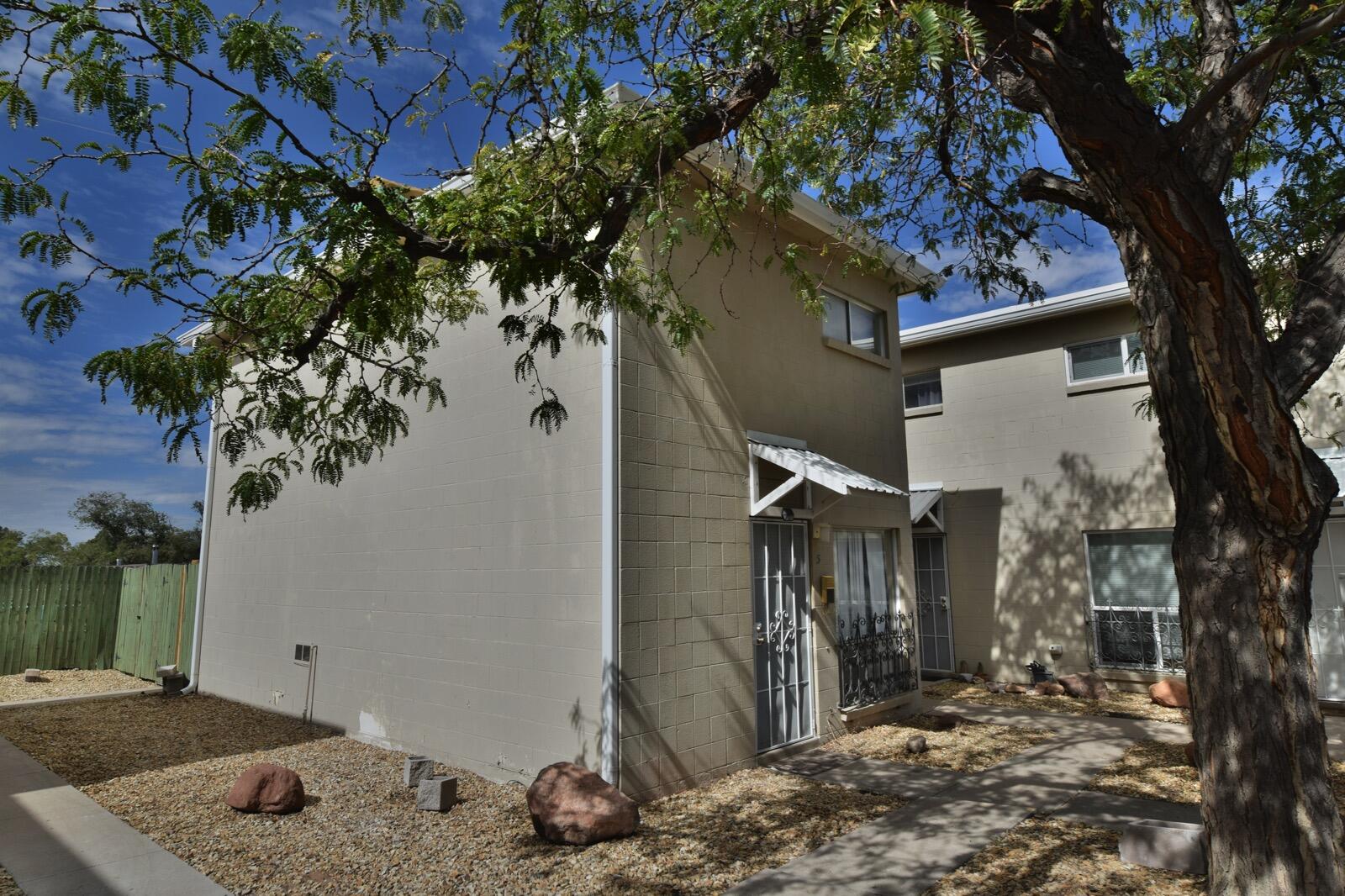 1117 Girard Boulevard SE, Albuquerque, NM 87106