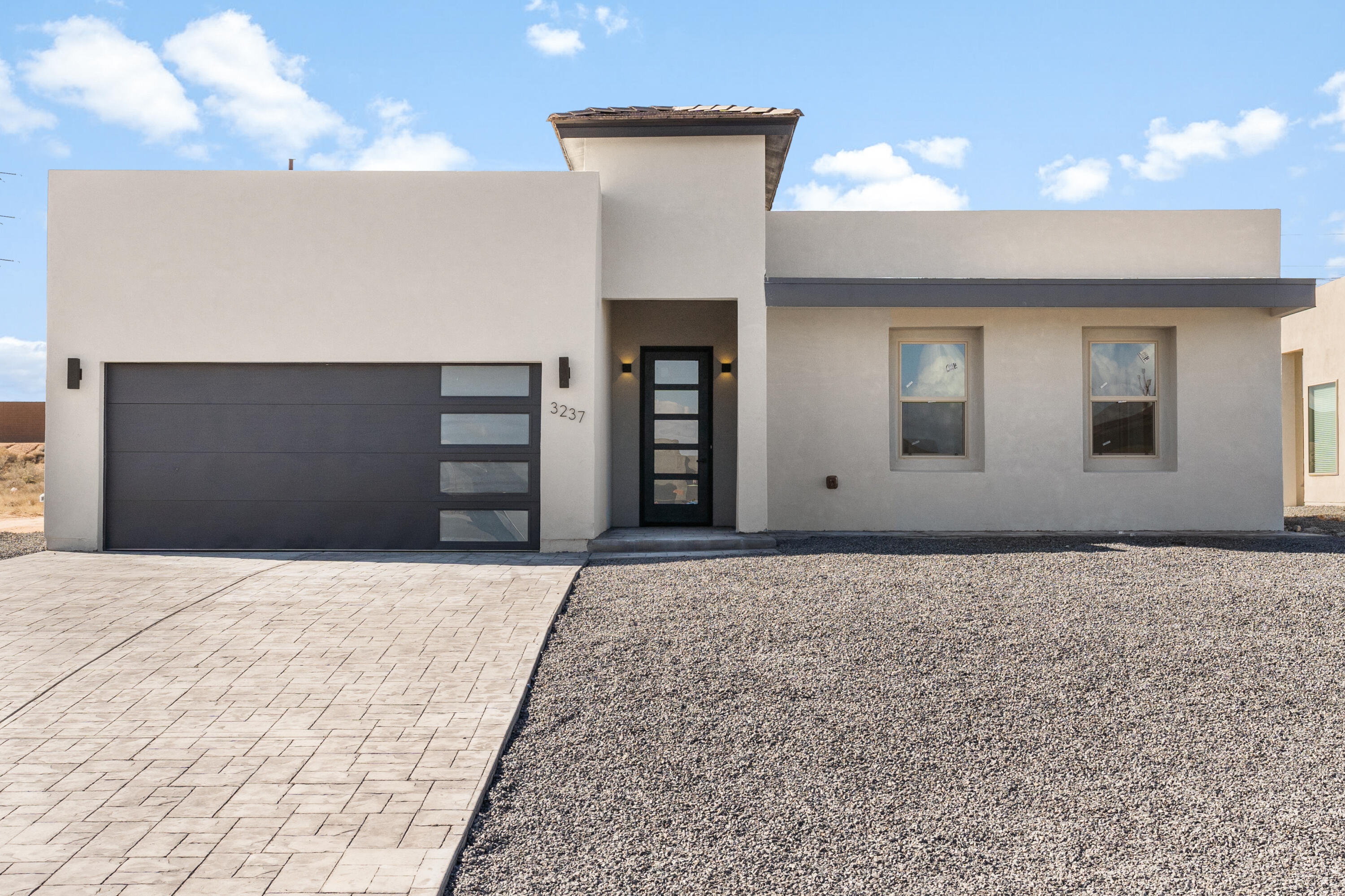 3237 Vatapa Road NE, Rio Rancho, NM 87144