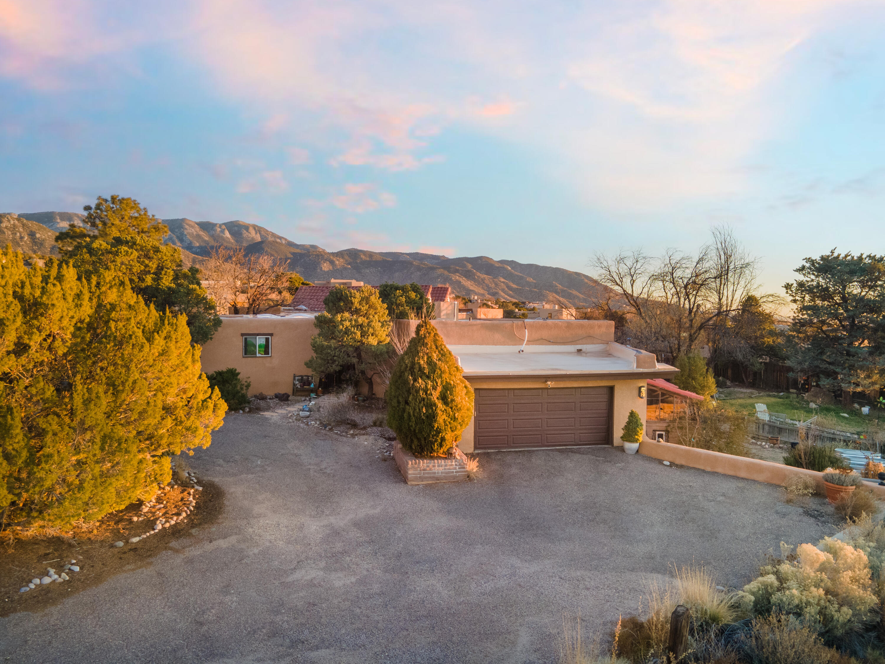 156 Juniper Hill Road NE, Albuquerque, NM 87122