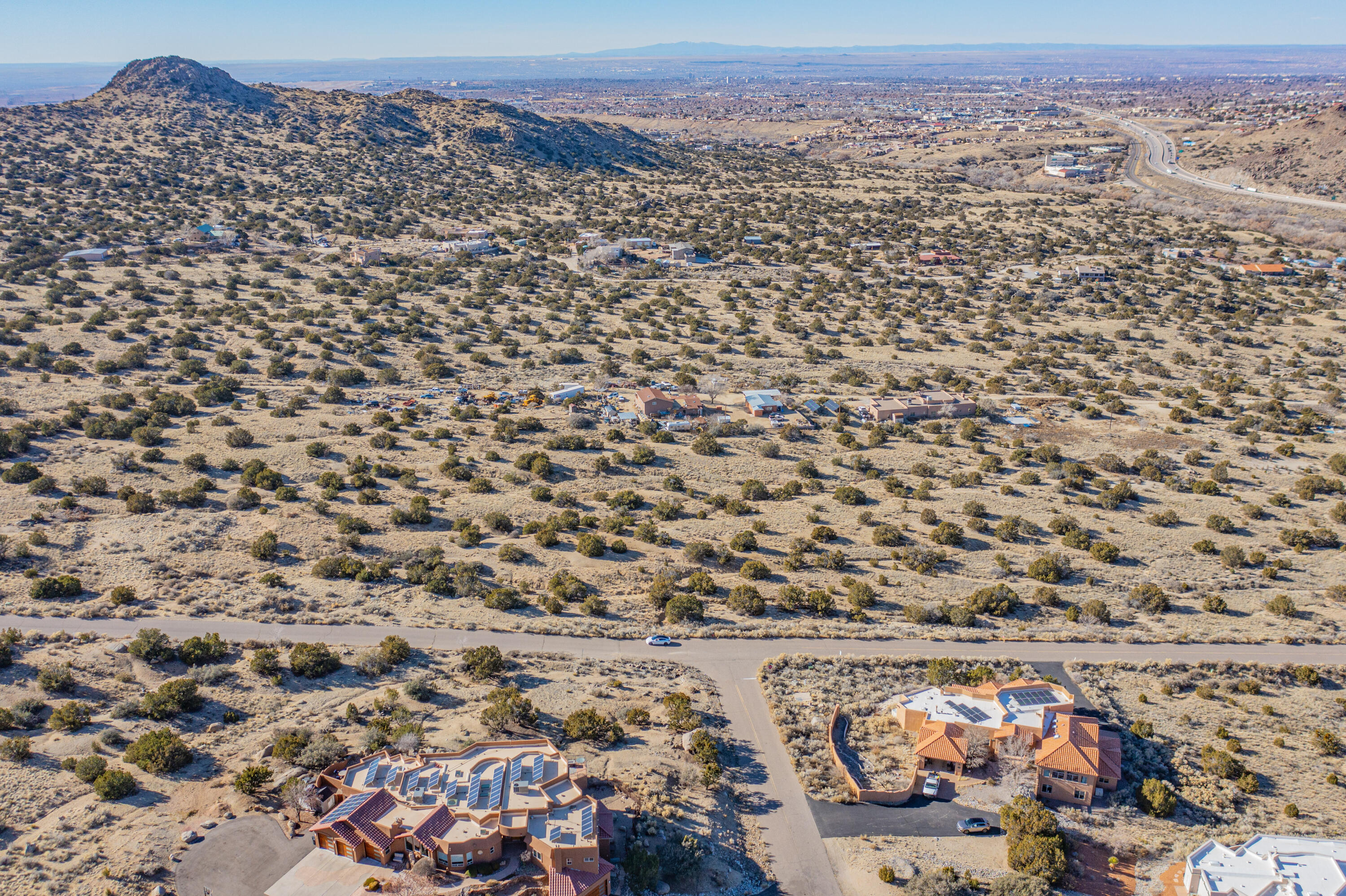 33 Twin Peaks Road, Albuquerque, NM 87123