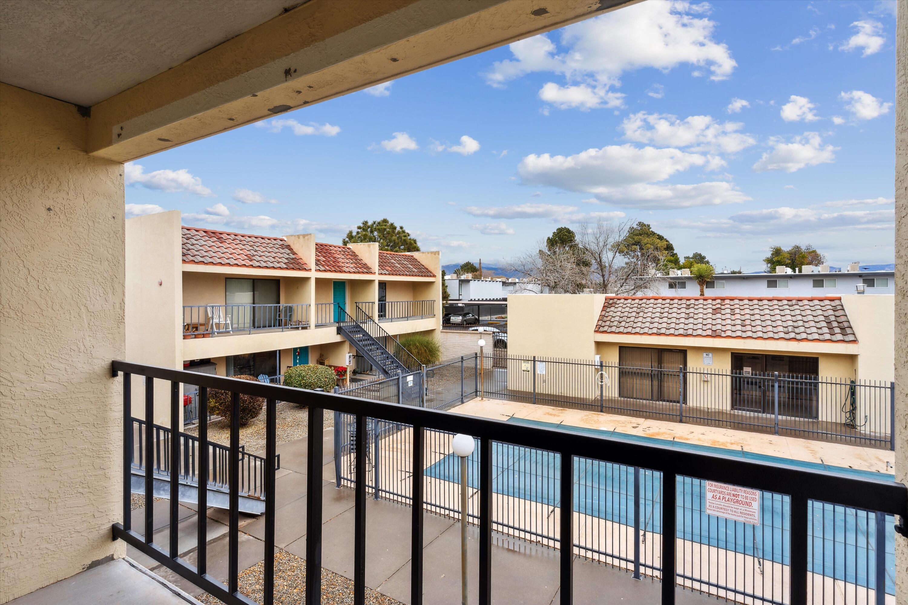 1025 Valencia Drive SE 16, Albuquerque, NM 87108