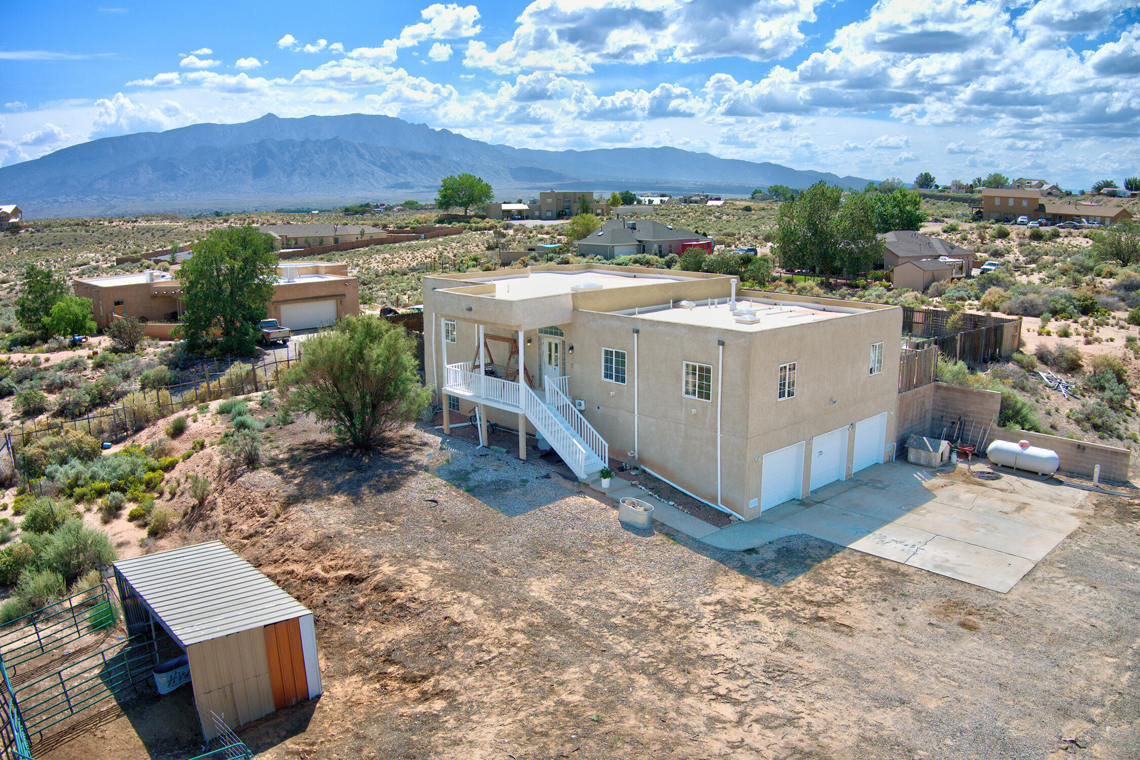 2041 Cliff Drive NE, Rio Rancho, NM 87144