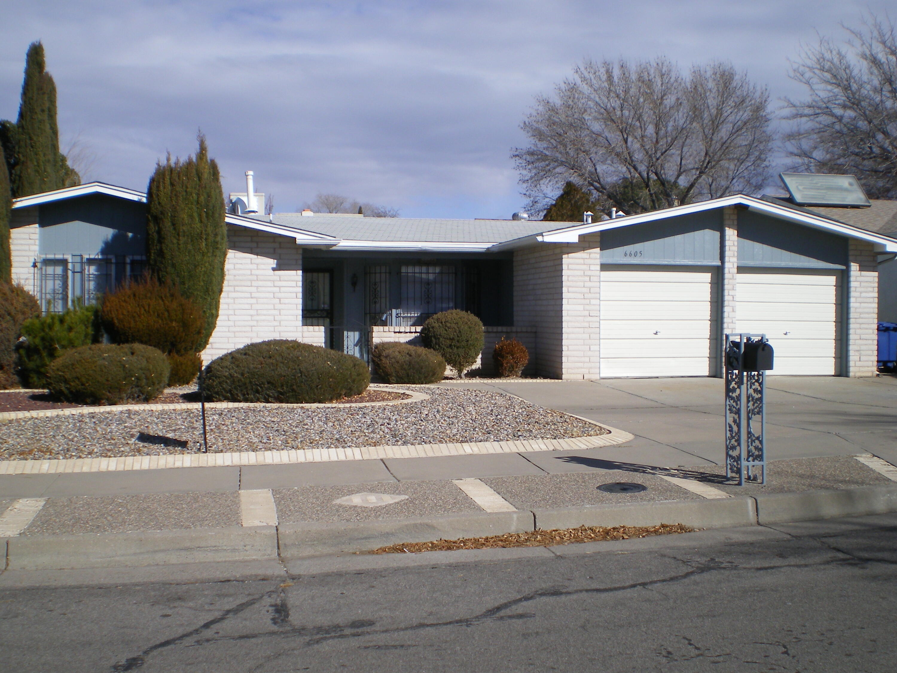 6605 Orphelia Avenue NE, Albuquerque, NM 87109