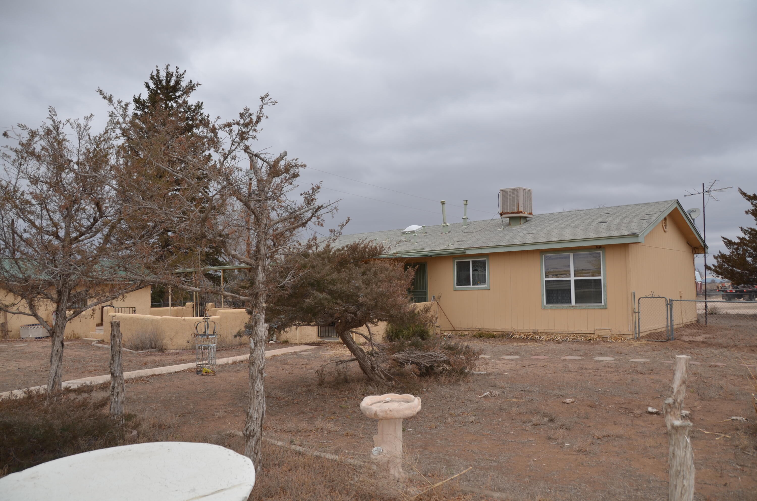 10 E Howell Road, Estancia, NM 87016