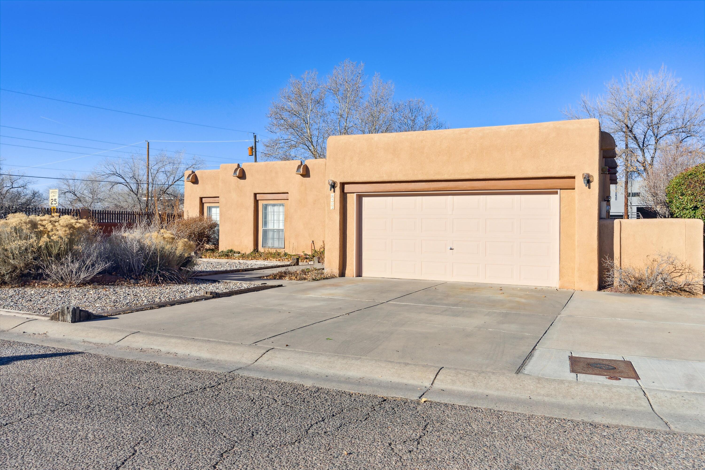 6405 Guadalupe Place NW, Los Ranchos, NM 87107