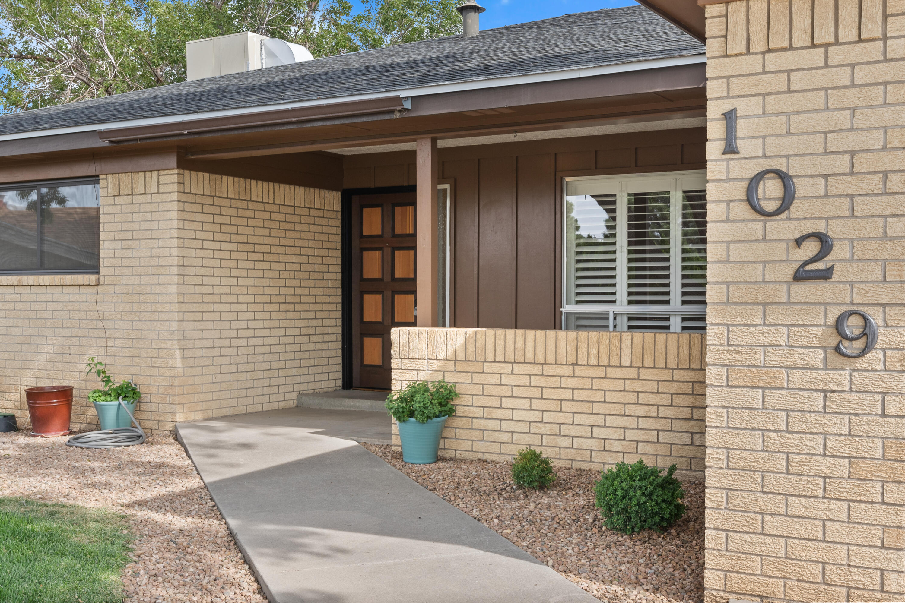 1029 Casa Grande Place NE, Albuquerque, NM 87112