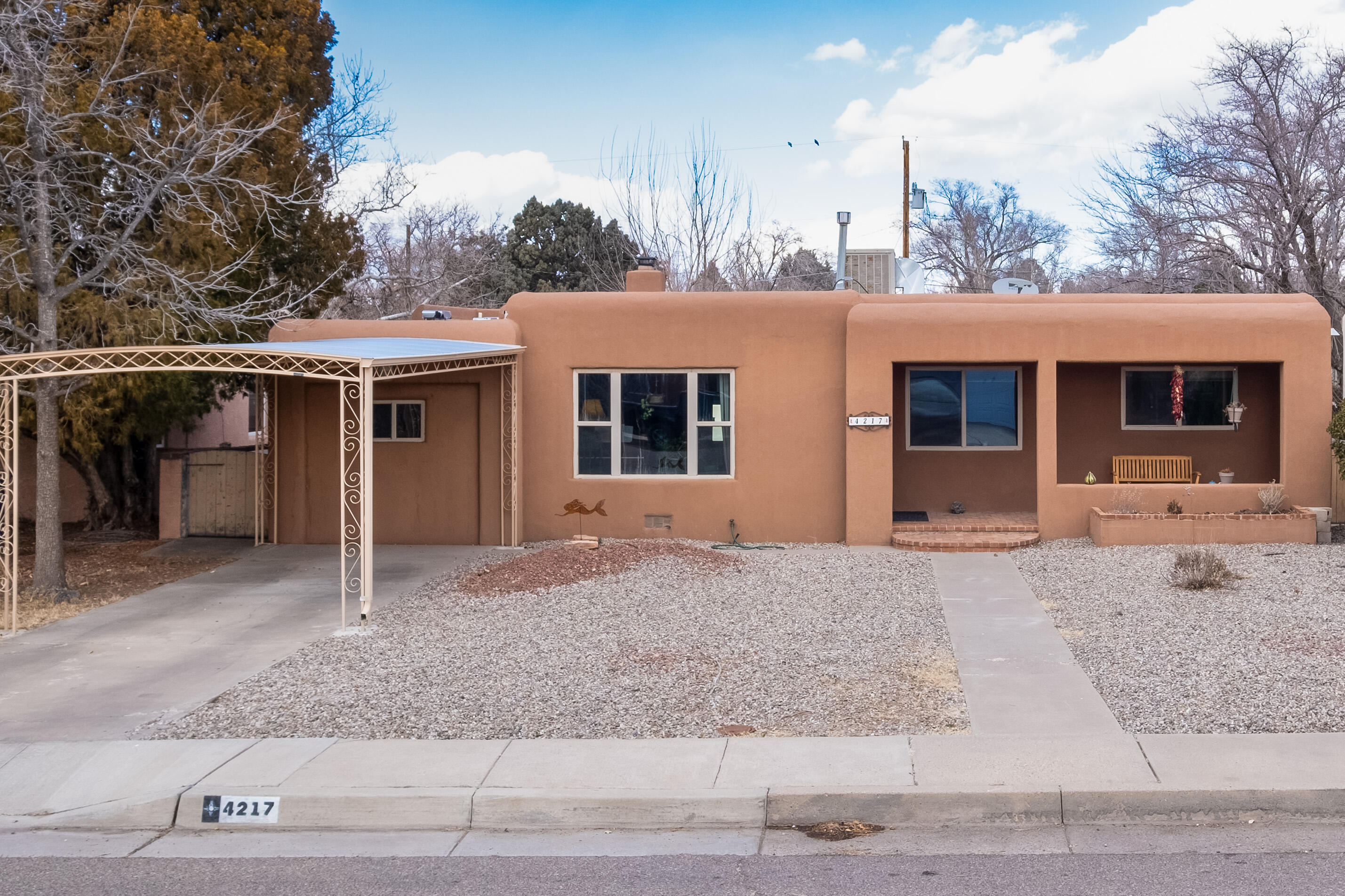 4217 Mackland Avenue NE, Albuquerque, NM 87110