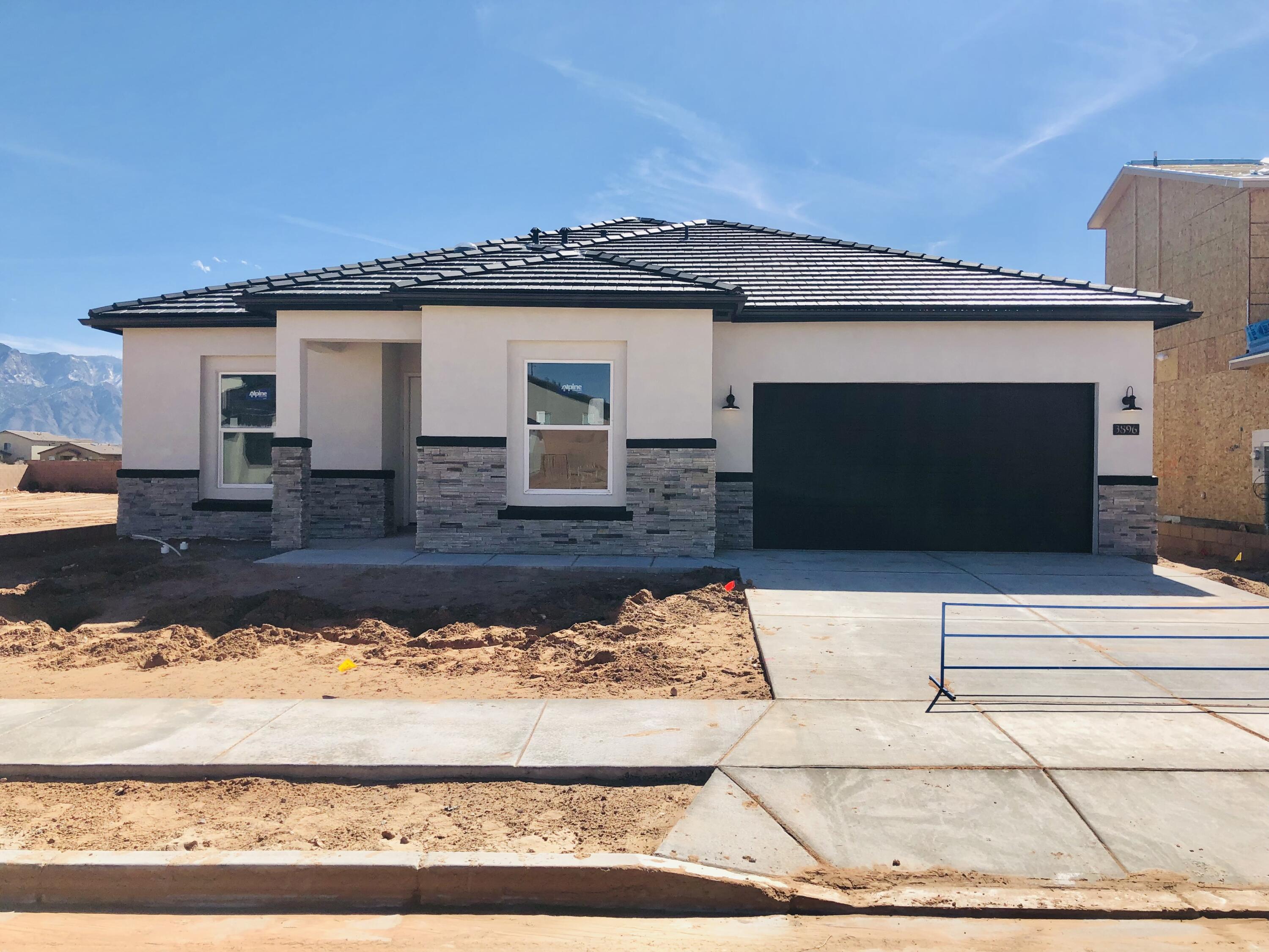 3896 Kodiak Road NE, Rio Rancho, NM 87144