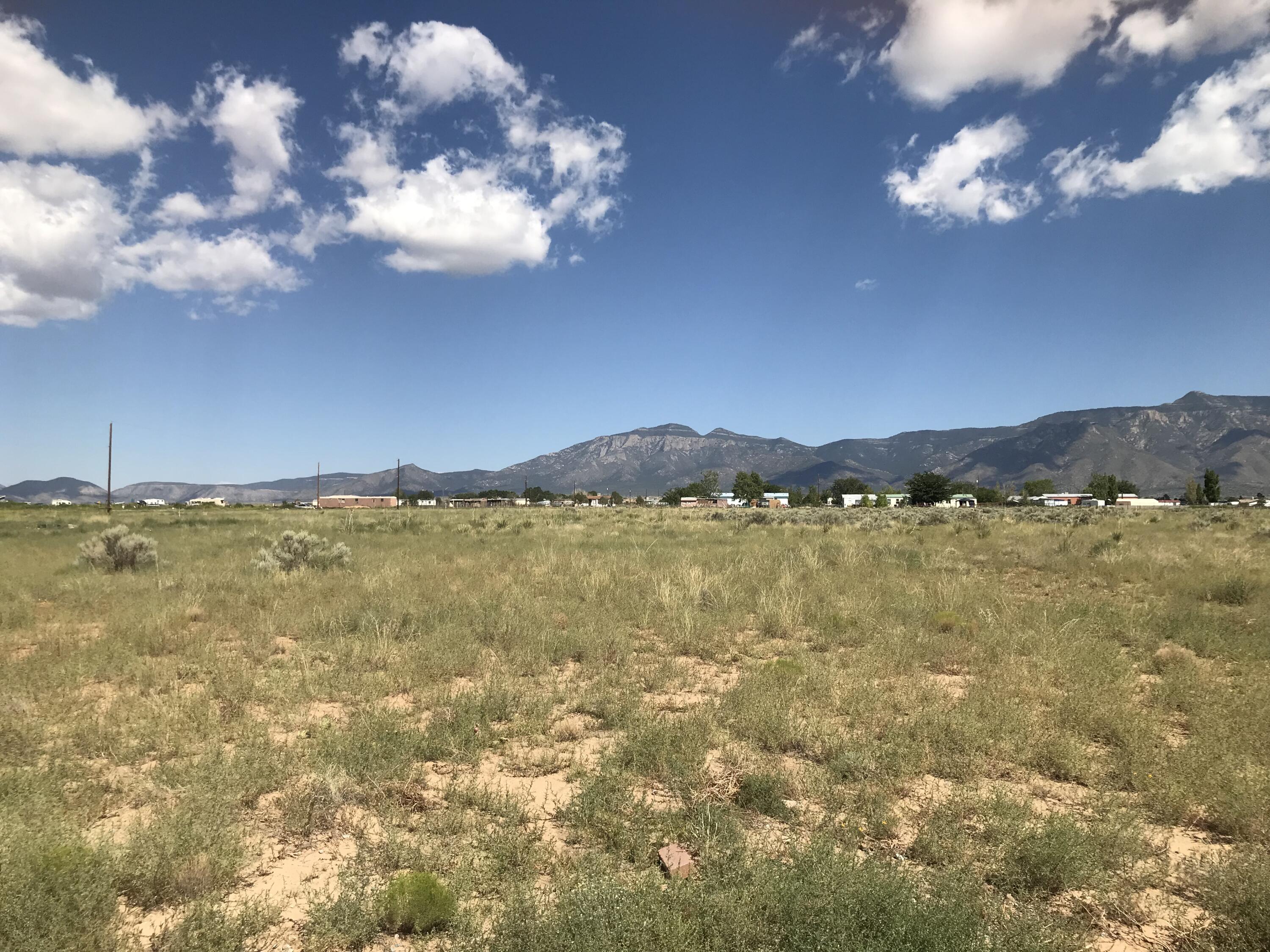 4 Cobre Lane, Los Lunas, NM 87031