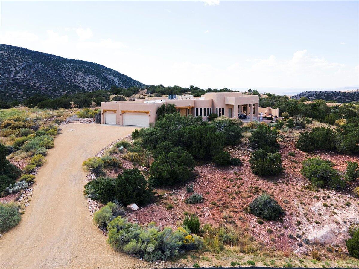 109 Buffalo Ridge Court, Placitas, NM 87043