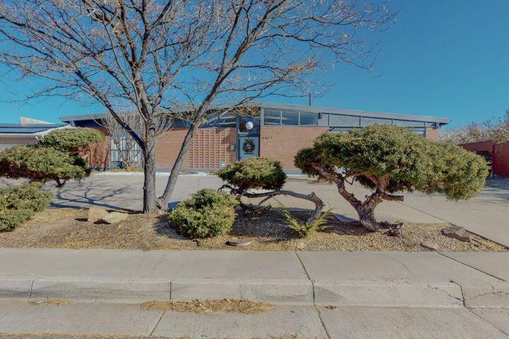 6407 Mossman Place, Albuquerque, NM 