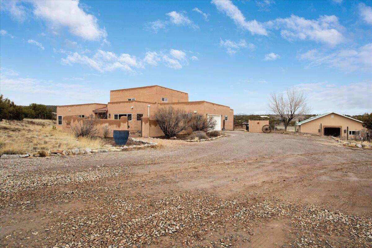 72 Abajo Drive, Edgewood, NM 87015