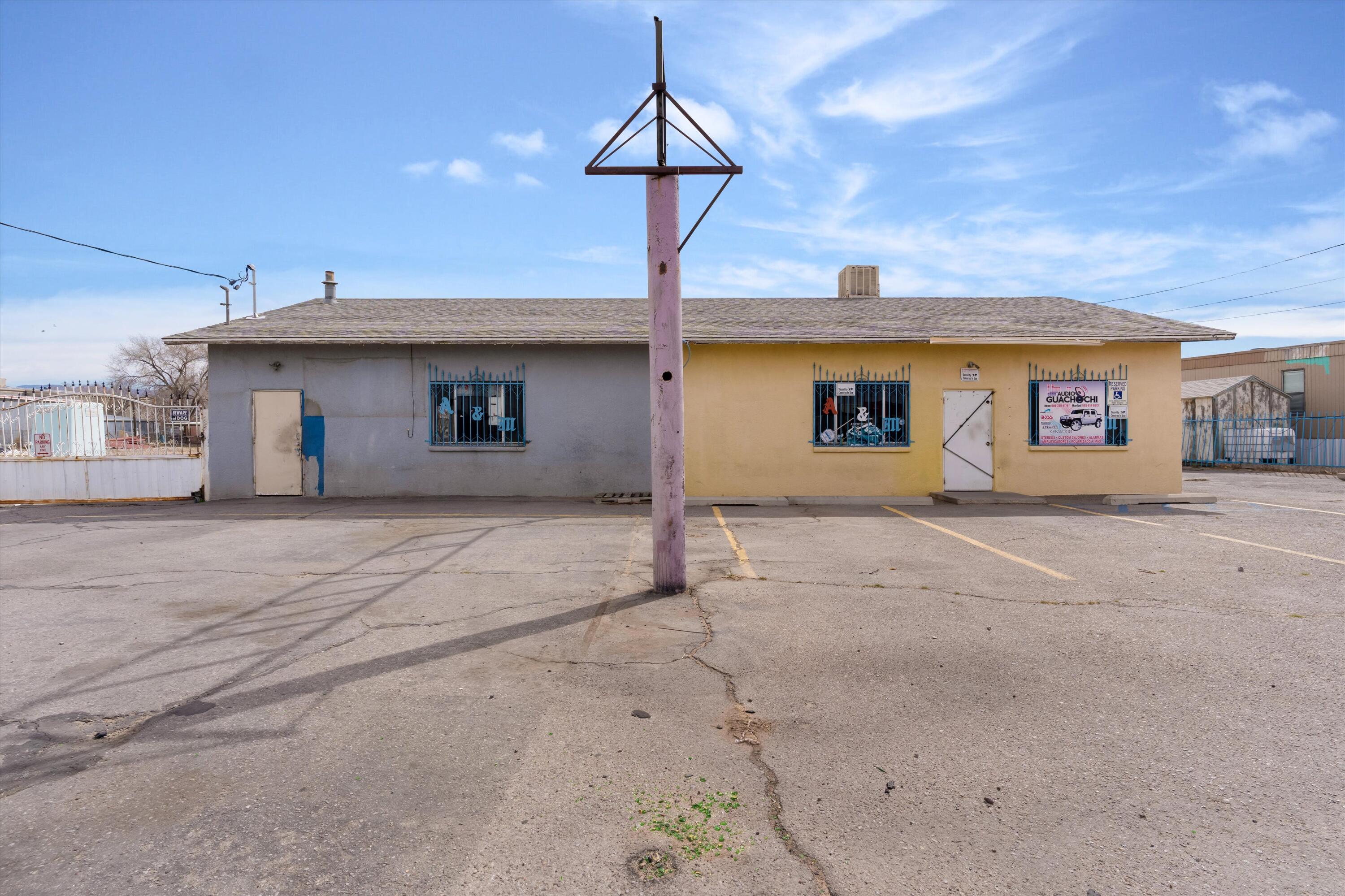 2528 Coors Boulevard SW, Albuquerque, New Mexico 87121, ,Commercial Sale,For Sale,2528 Coors Boulevard SW,1031253