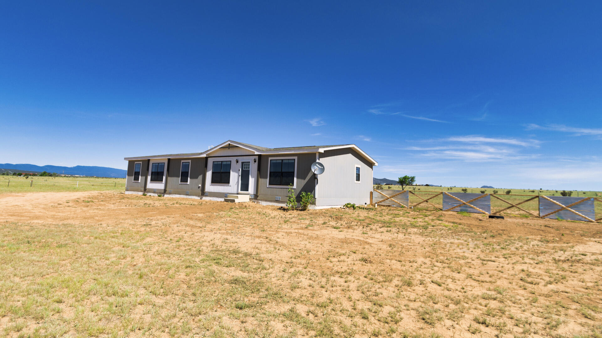 29 Jacobs Road, Edgewood, NM 87015