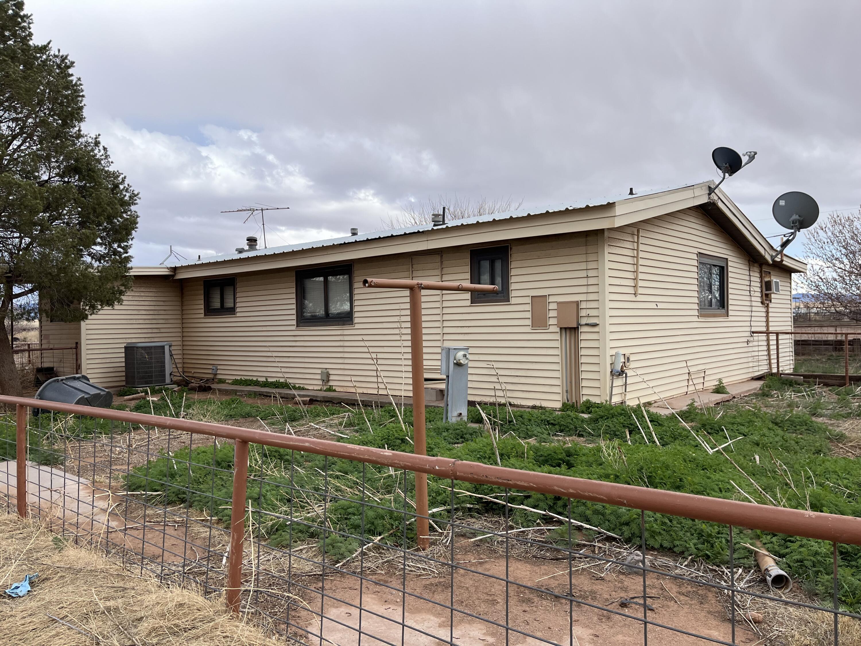 40 Miller Dairy Rd, Veguita, New Mexico 87062, ,Farm,For Sale,40 Miller Dairy Rd,1031599