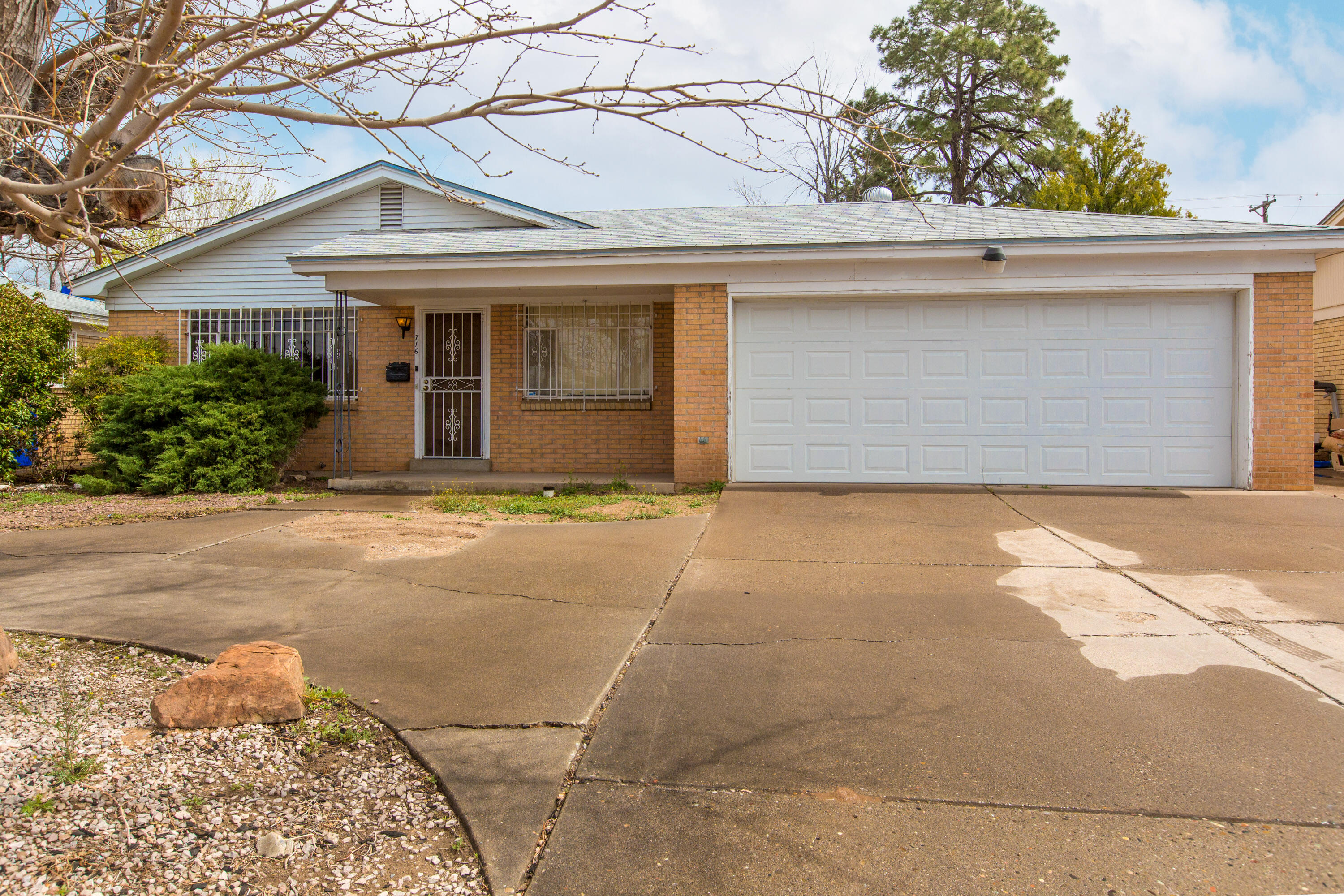 716 San Pedro Drive SE, Albuquerque, NM 87108