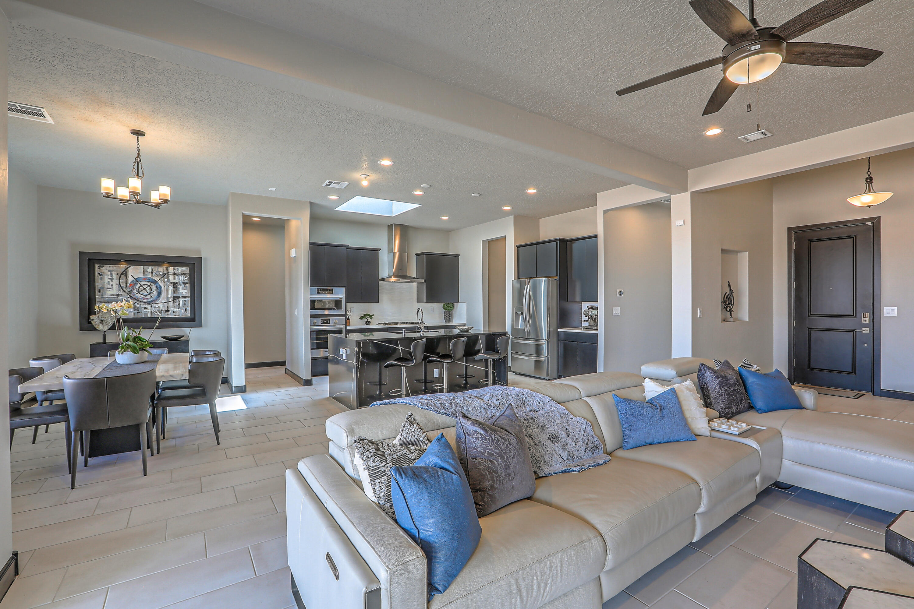 6221 Nacelle Road NE, Rio Rancho, NM 87144