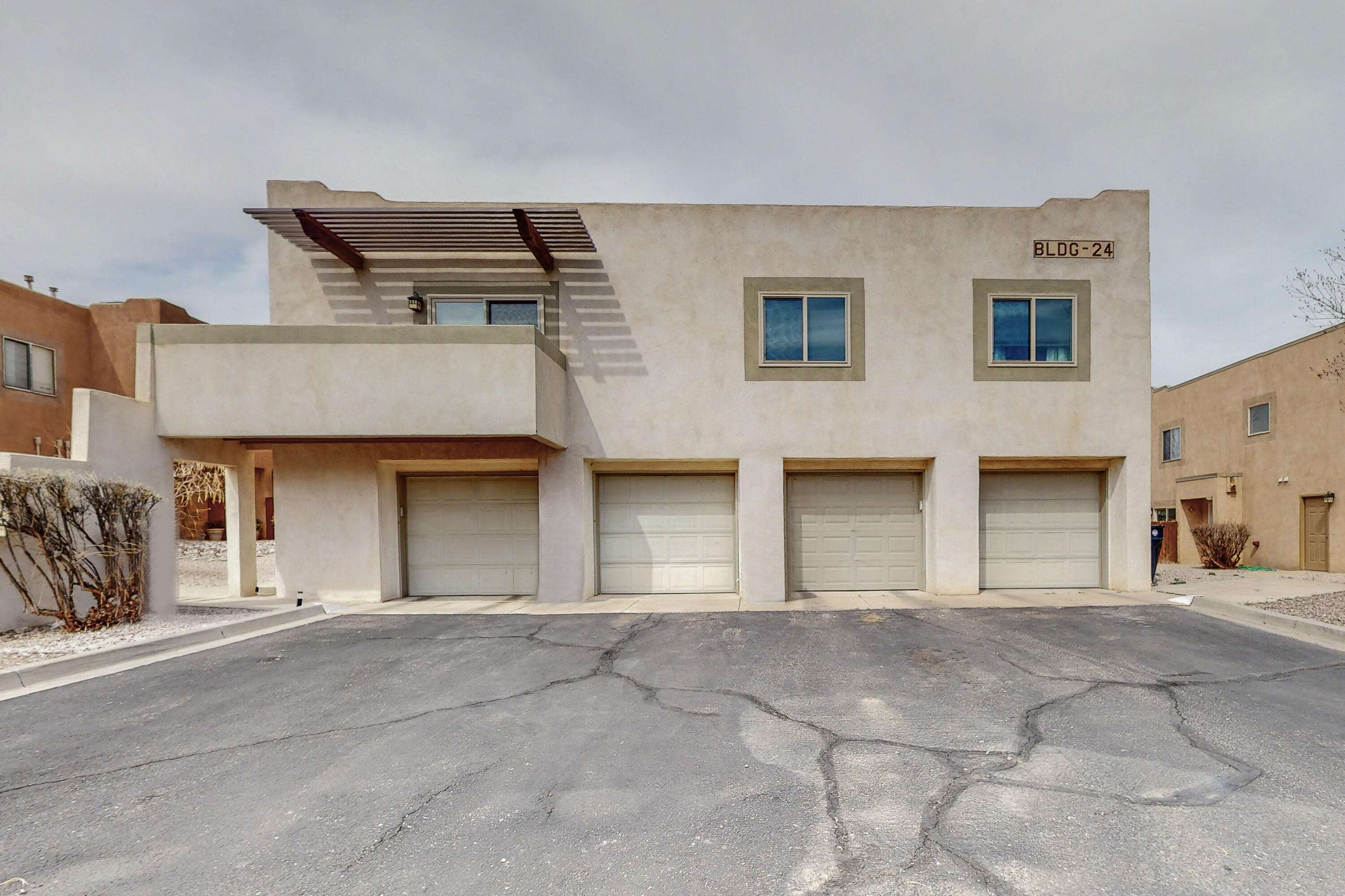 This adorable condo in Arroyo del Sol Condominiums is a MUST SEE. This condo has amazing views of the SandiasHOA covers water, sewer, garbage, building exterior, roof, streets, and common areas.