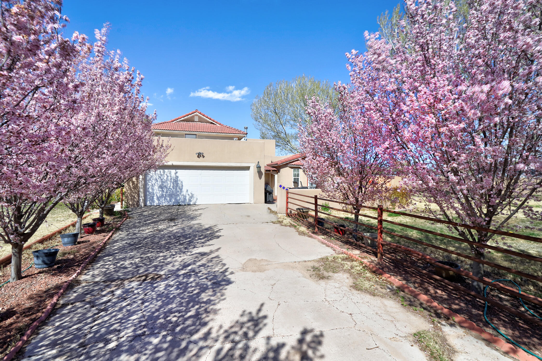 2375 Margaret Drive, Bosque Farms, NM 87068