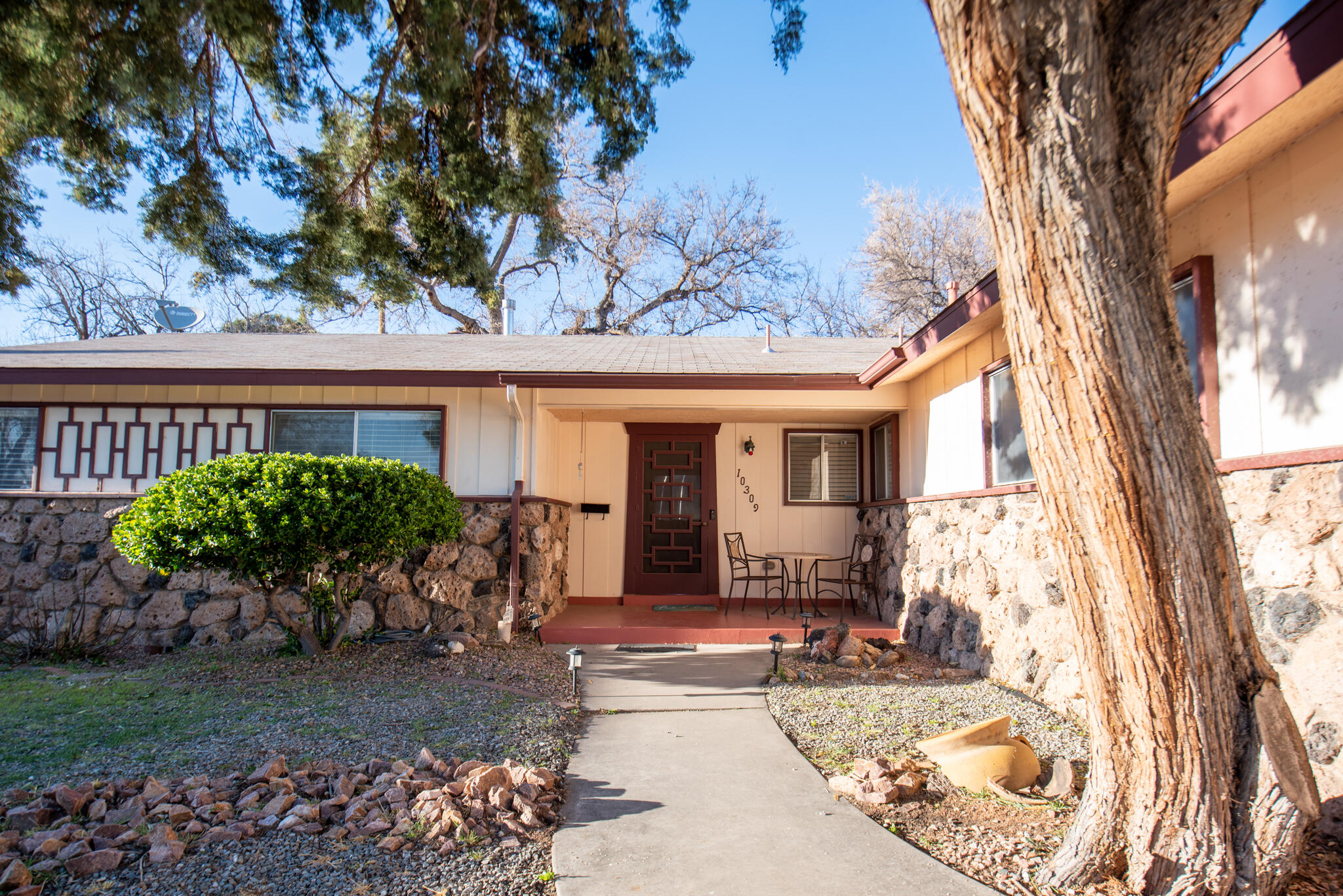 10309 Santa Paula Avenue NE, Albuquerque, NM 87111