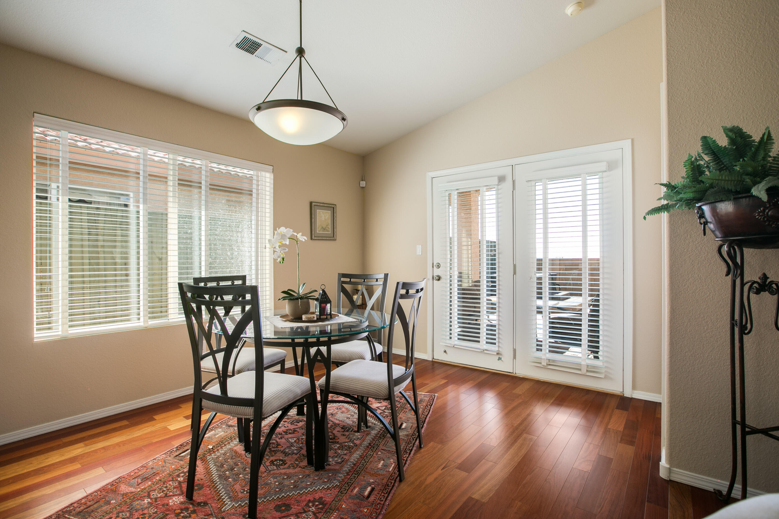 8605 Eagle Creek Drive NE