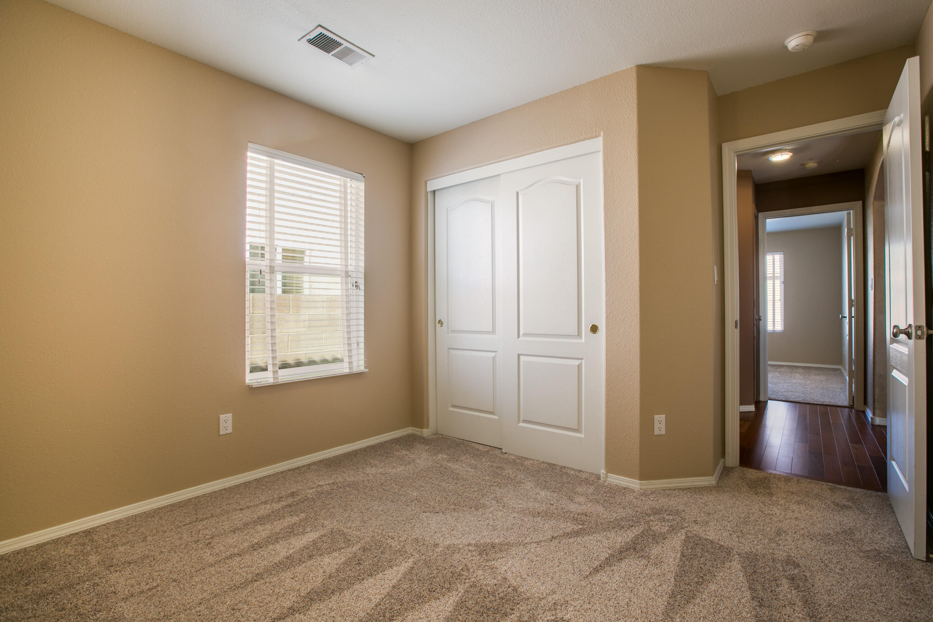 8605 Eagle Creek Drive NE