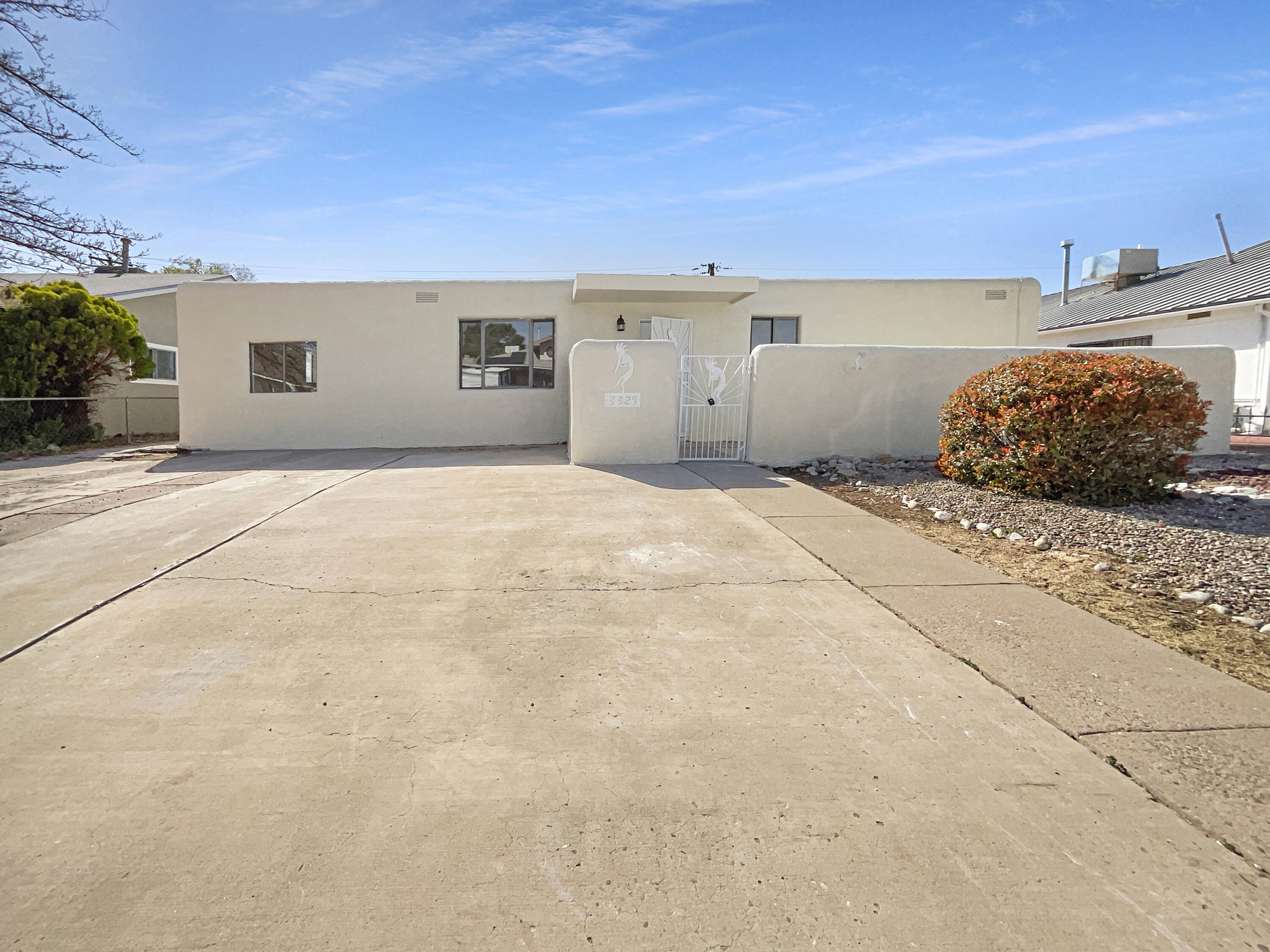 3329 La Veta Drive NE, Albuquerque, NM 87110