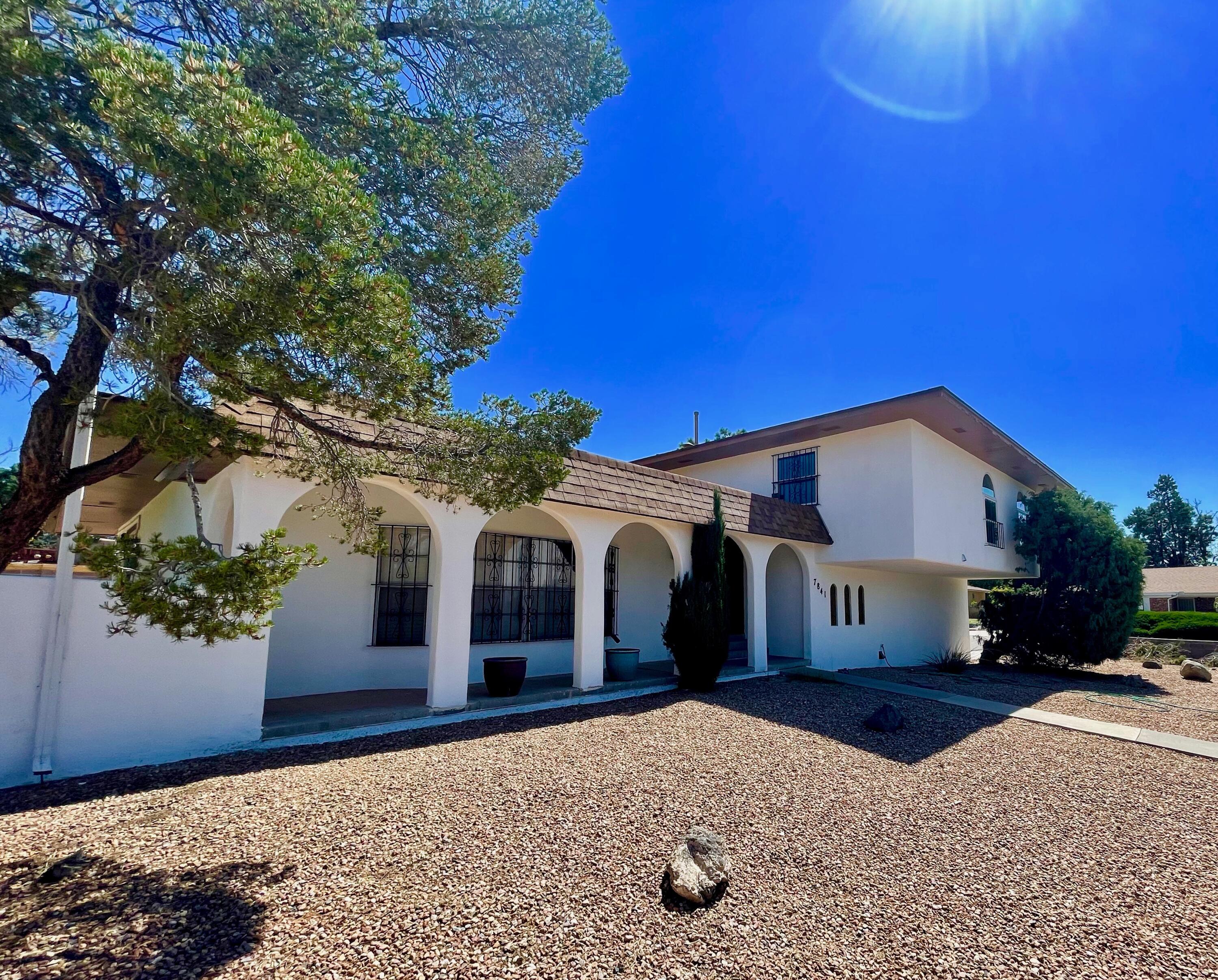 7841 Vista Del Arroyo Avenue NE, Albuquerque, NM 87109