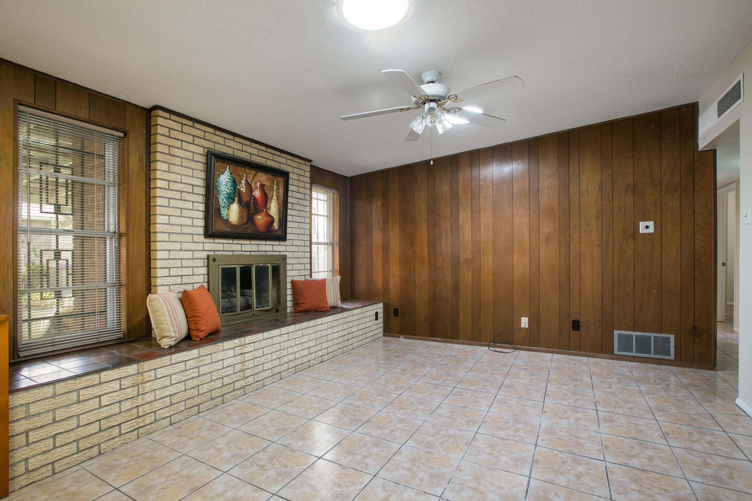 11004 Claremont Avenue NE