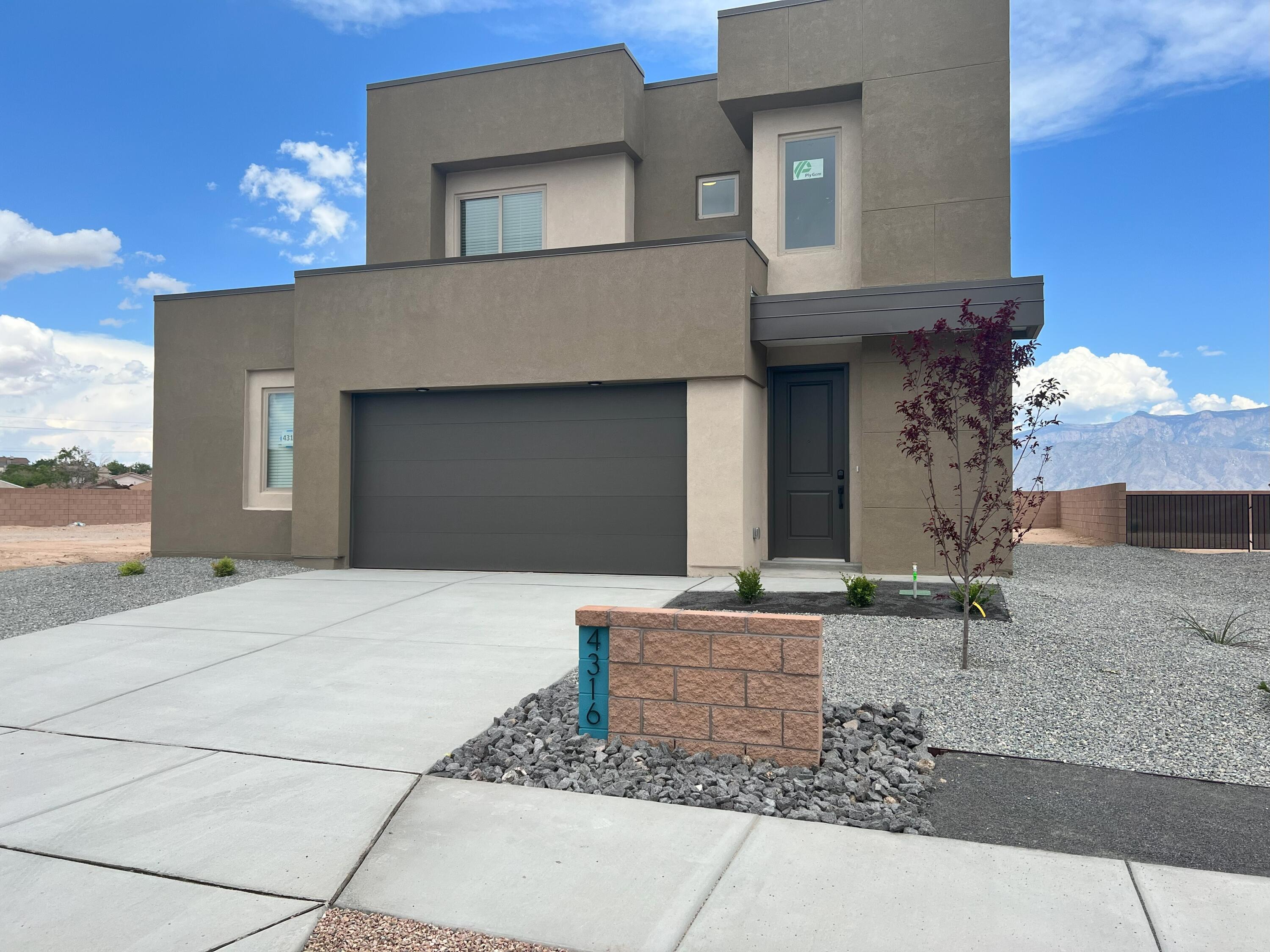4316 Lauren Loop NE, Rio Rancho, NM 87124