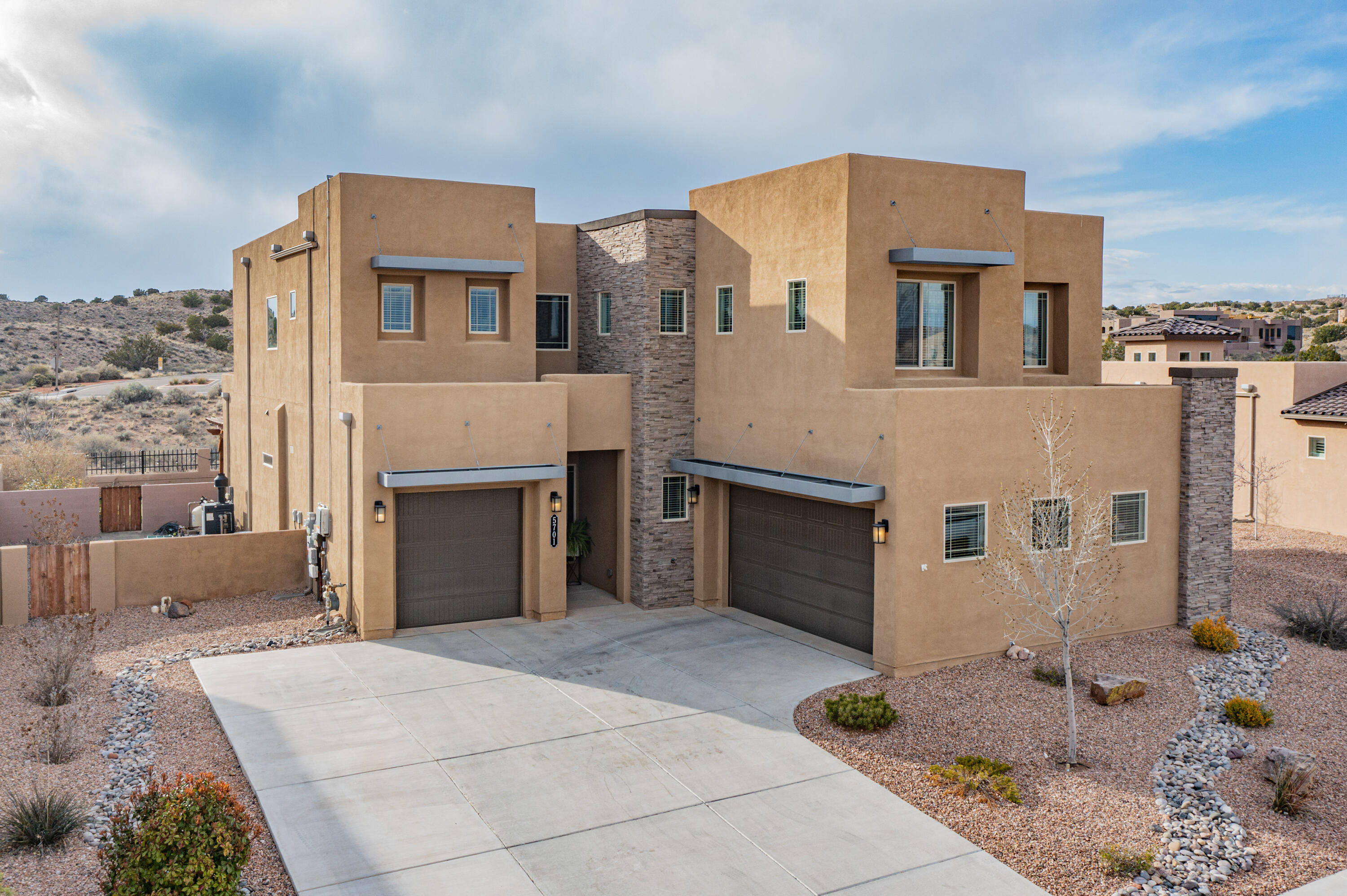 5701 Pikes Peak Loop NE, Rio Rancho, NM 87144