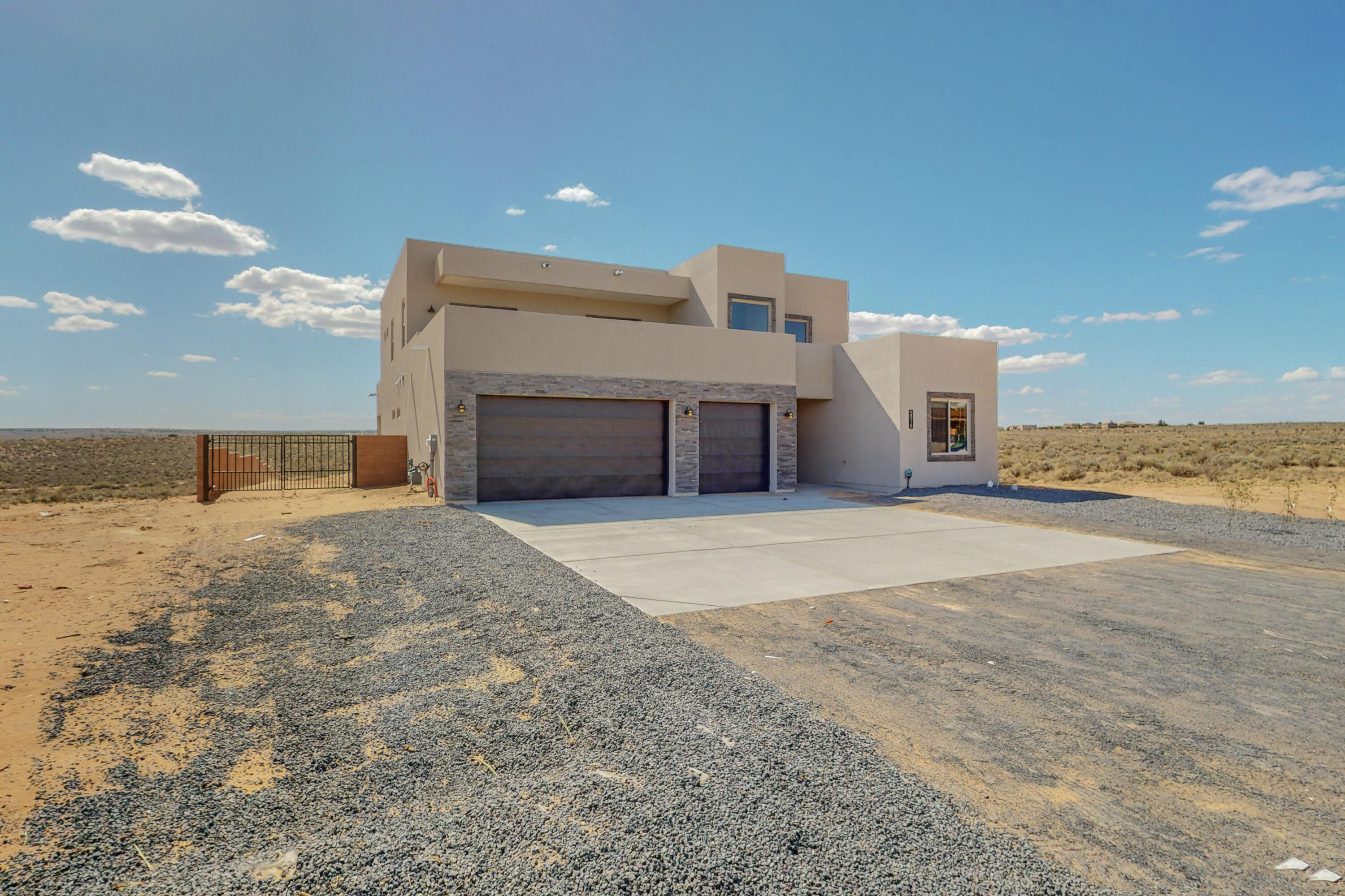 2515 Box Lake Drive NE, Rio Rancho, NM 87144