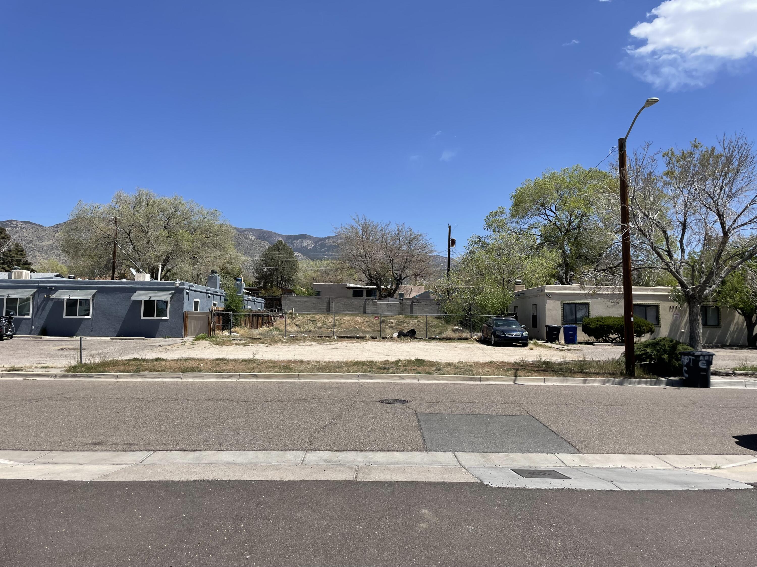1716 Paisano Street NE, Albuquerque, NM 87112
