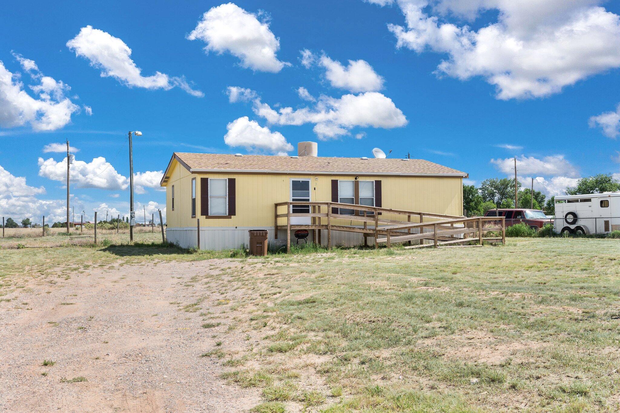 3 Alaska Court, Moriarty, NM 87035