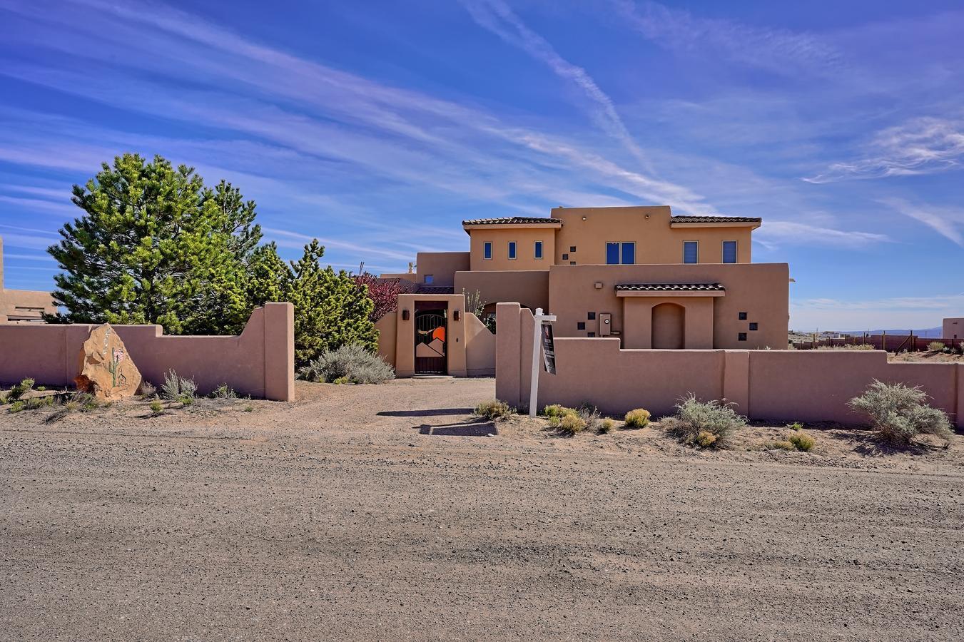 404 Albor Circle NE, Rio Rancho, NM 87124