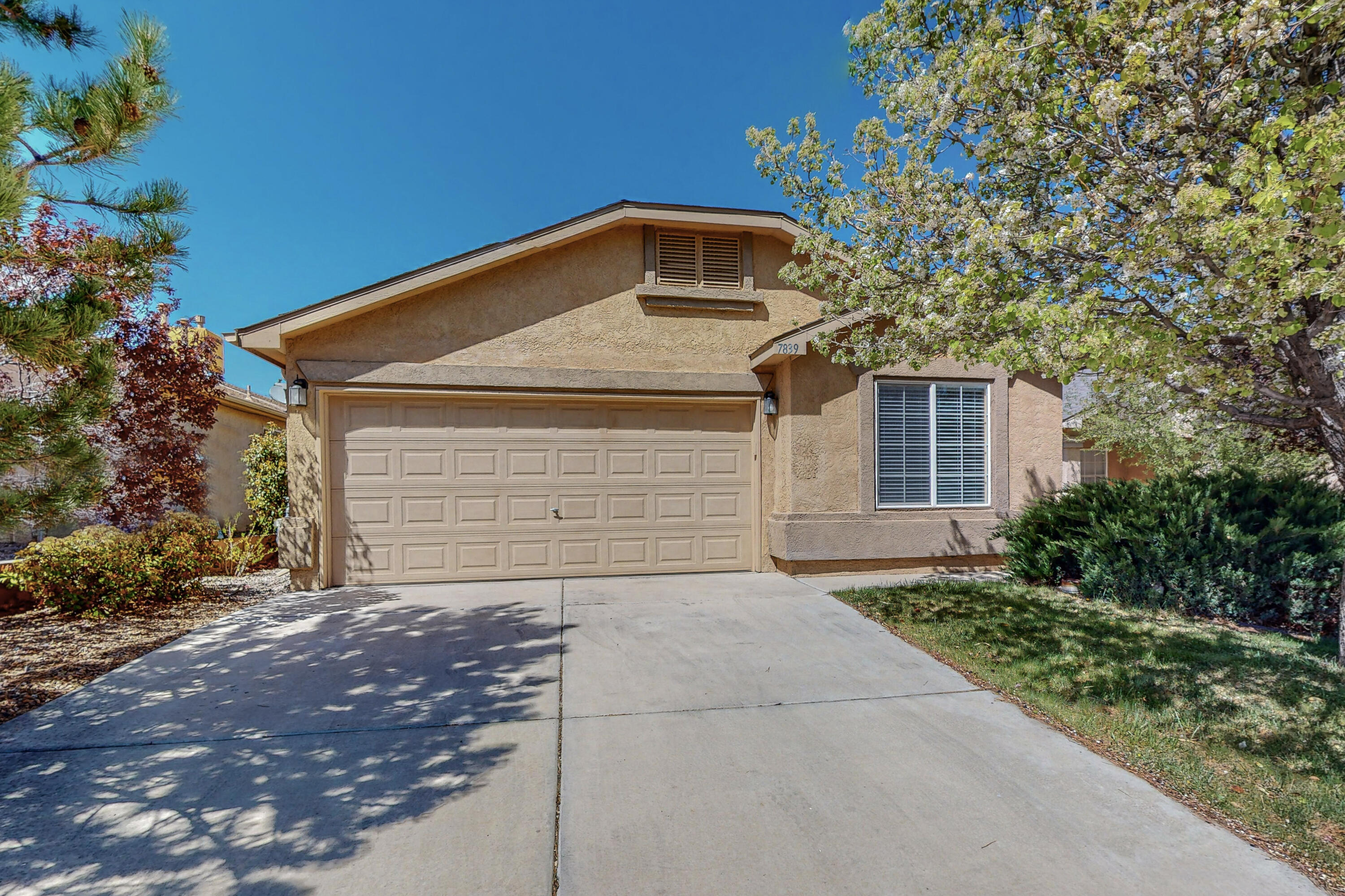 7839 Mesa De Oro Road NW, Albuquerque, NM 87114