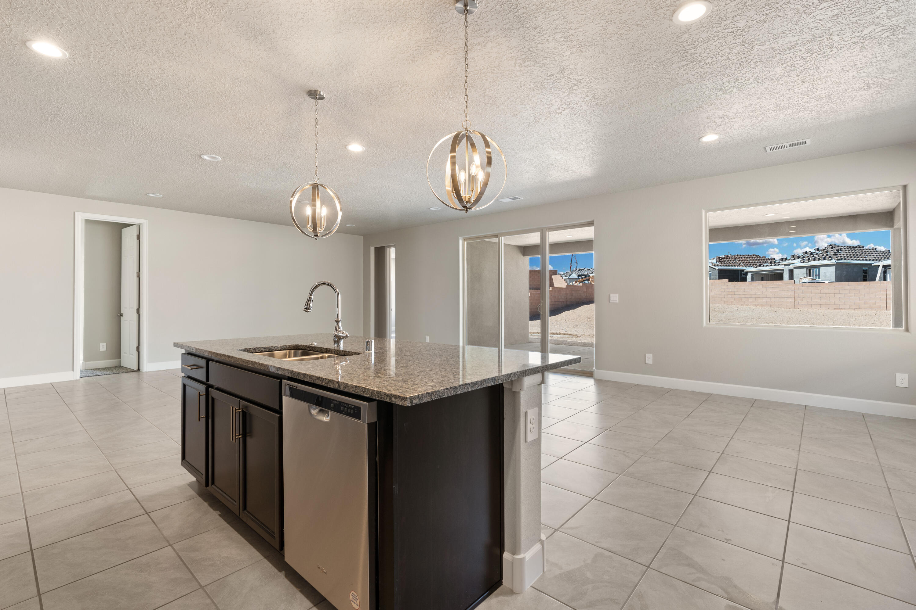 9016 Cambrils Drive NW, Albuquerque, NM 87114