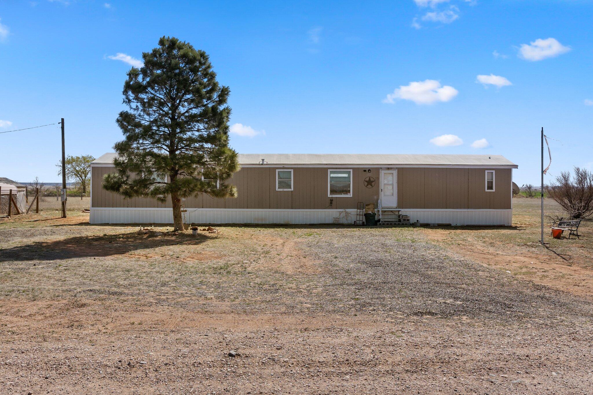 25 Blossom Drive, Moriarty, NM 87035