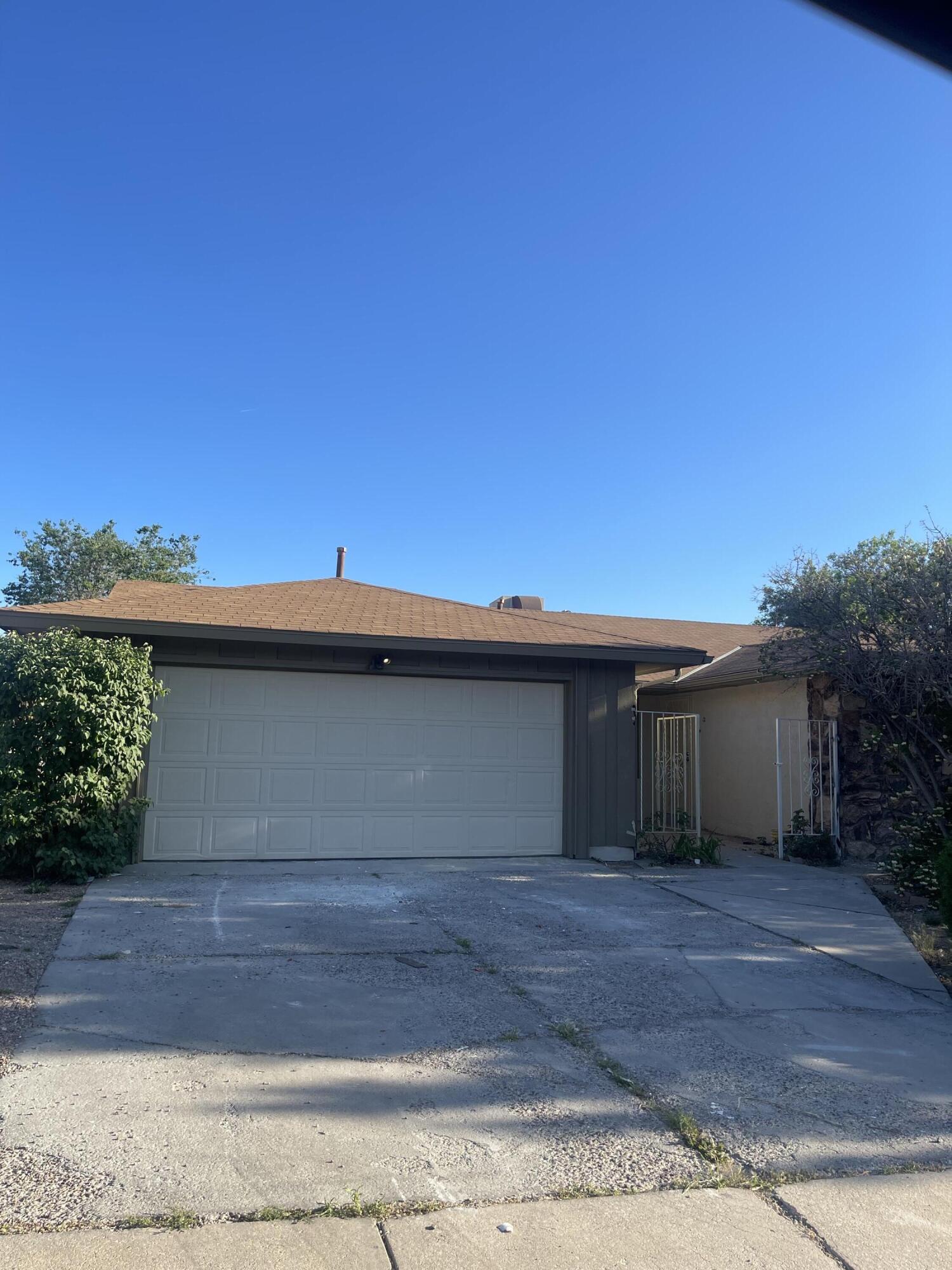 6900 Welton Drive NE, Albuquerque, NM 87109