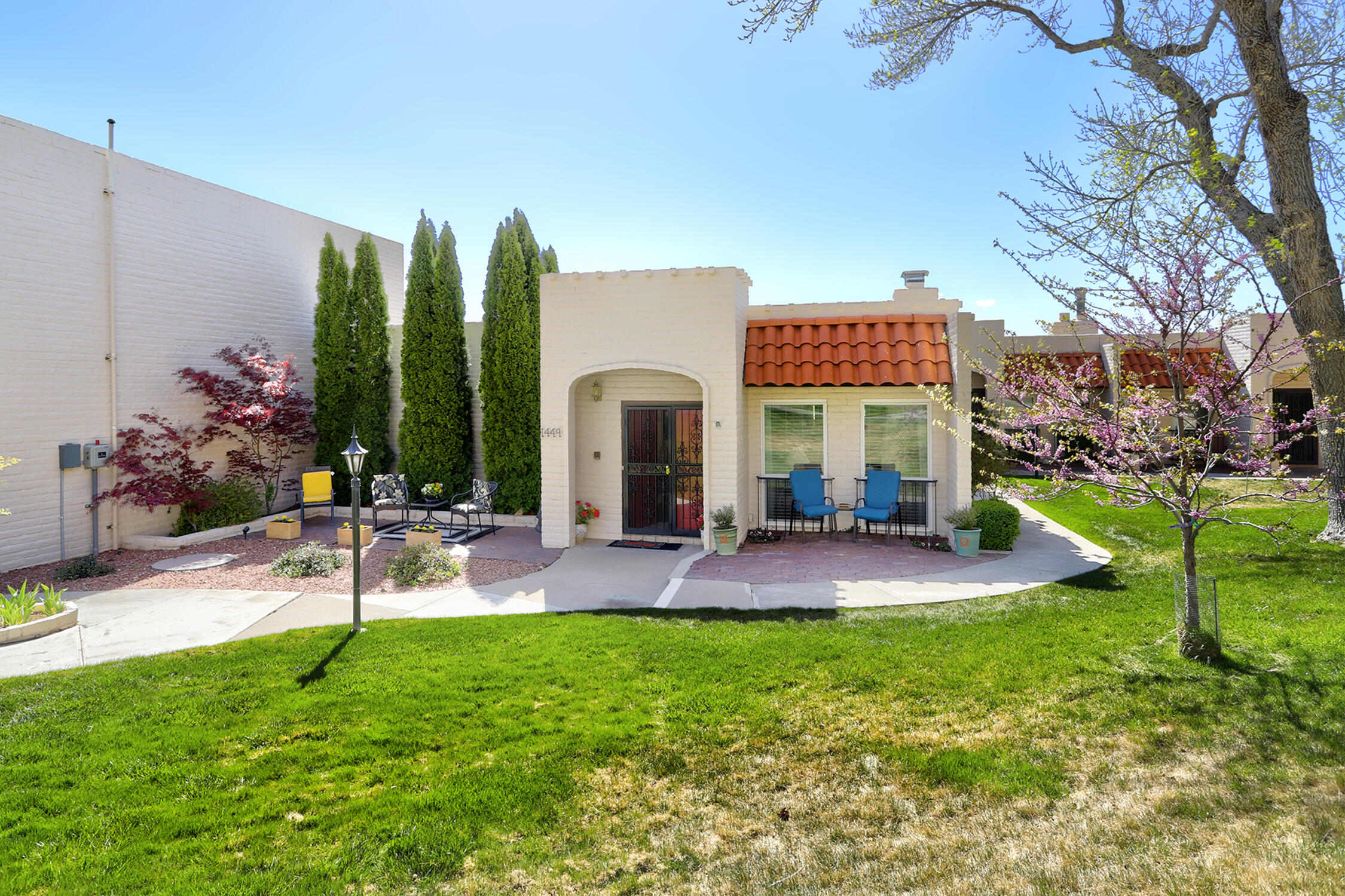 1449 Wagon Train Drive SE, Albuquerque, NM 87123