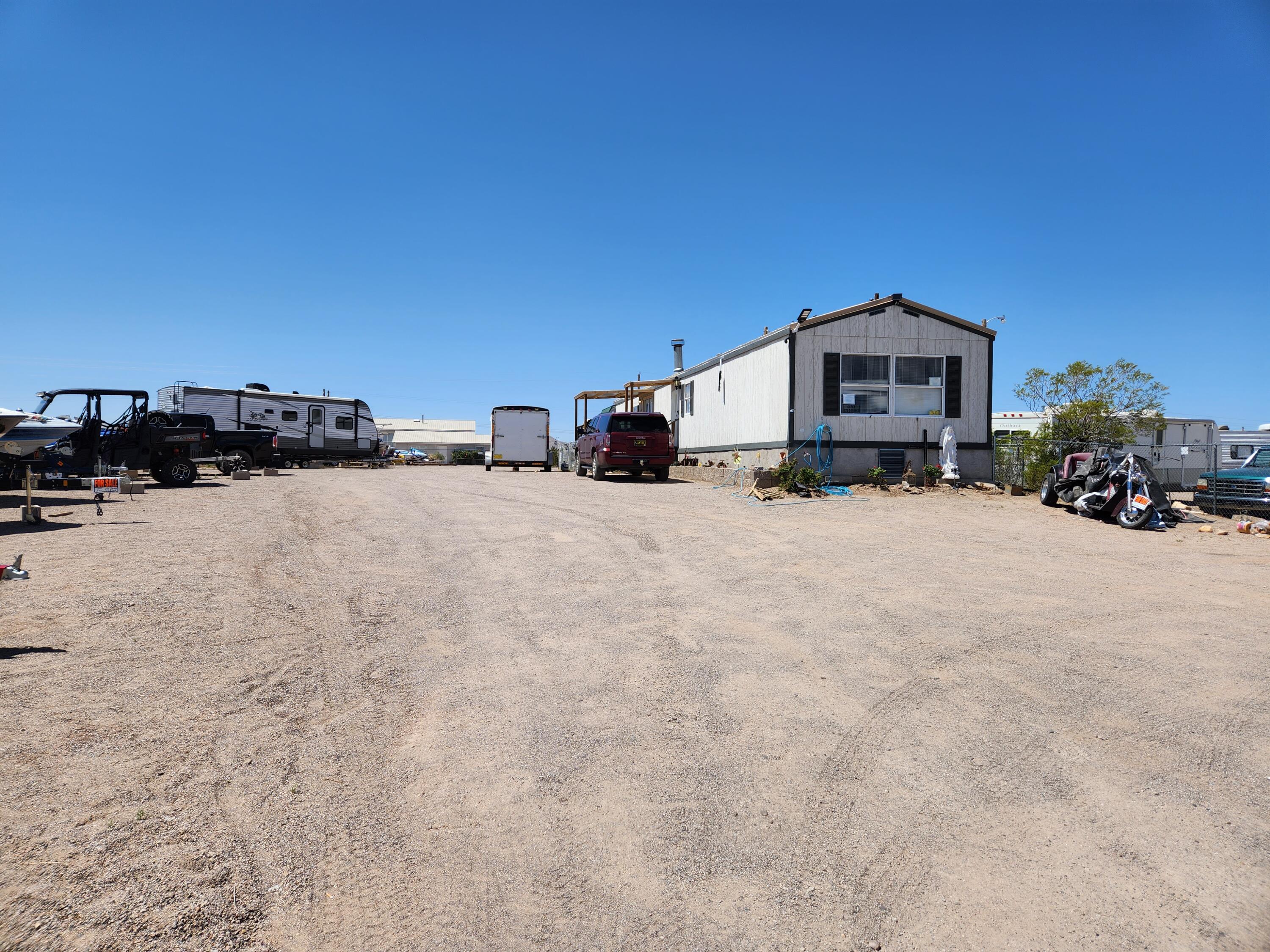 712 Nm-195, Elephant Butte, NM 87935