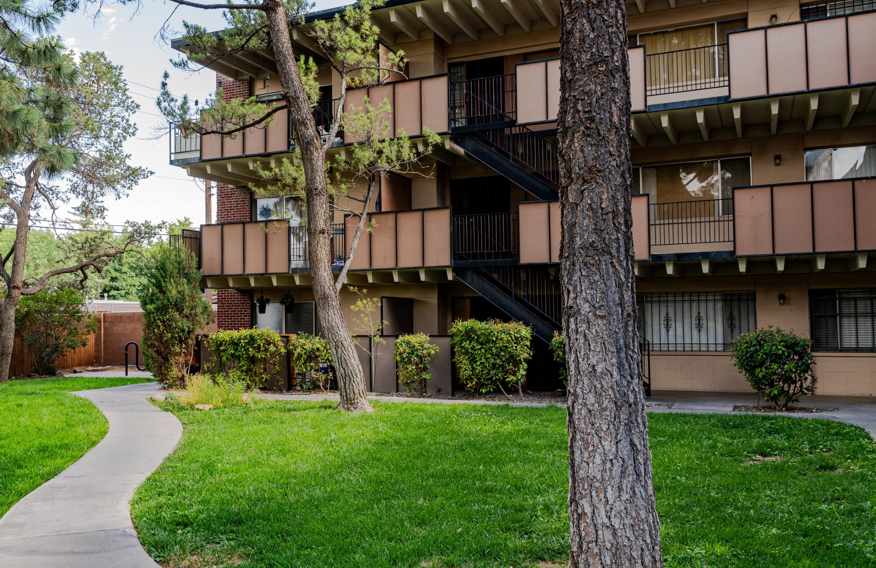 1100 Alvarado Drive SE 308, Albuquerque, NM 87108
