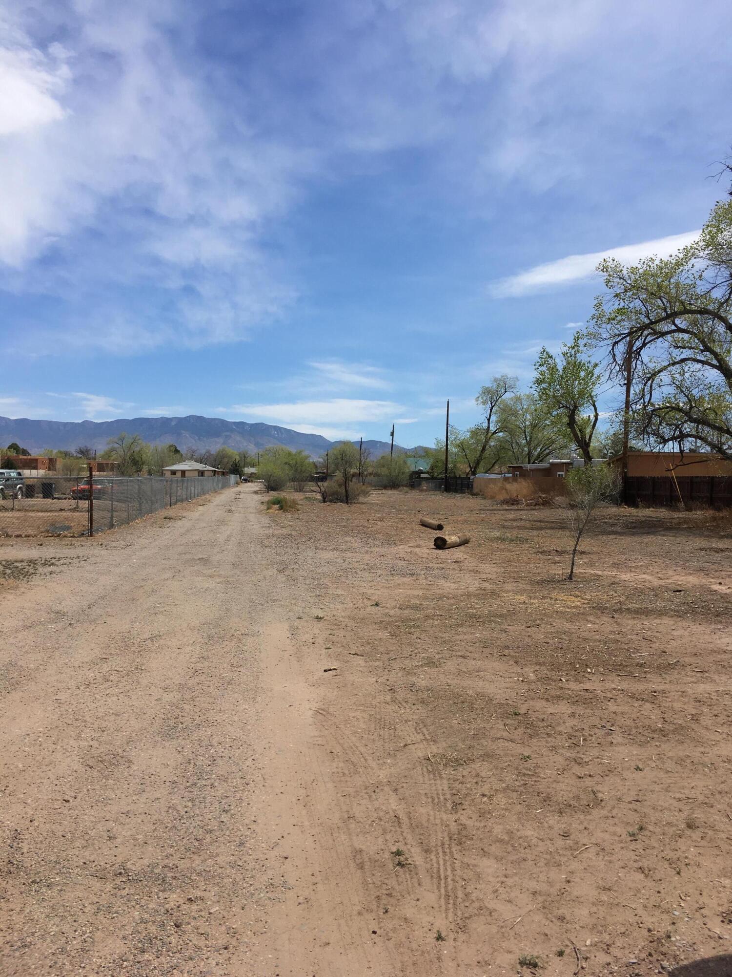 Pablito Lane NW, Albuquerque, NM 87107