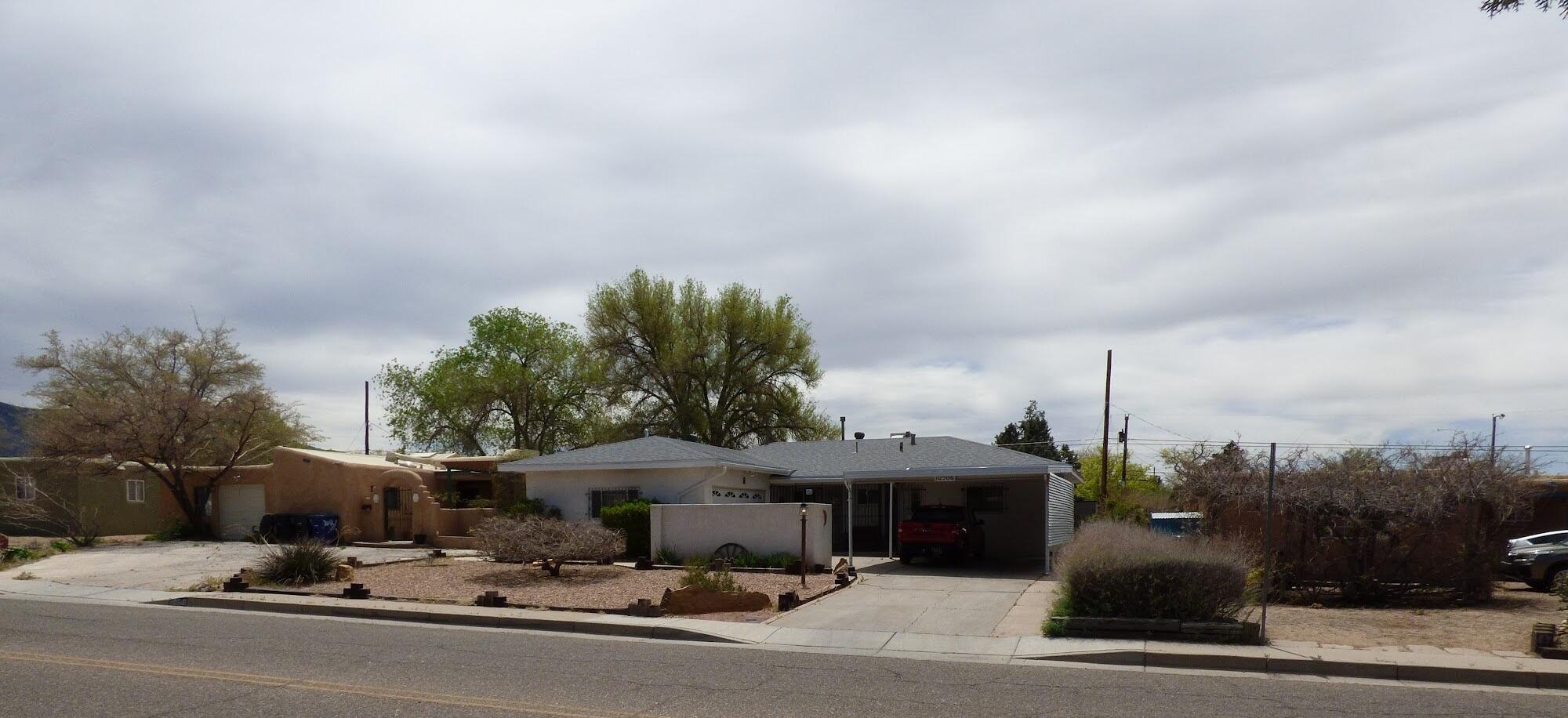 10506 Snowheights Boulevard NE, Albuquerque, NM 87112