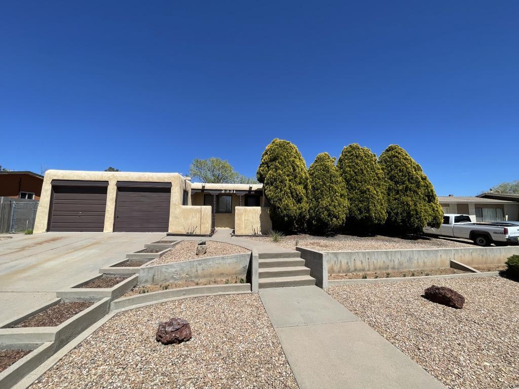 2331 Calle Reina, Santa Fe, NM 87507
