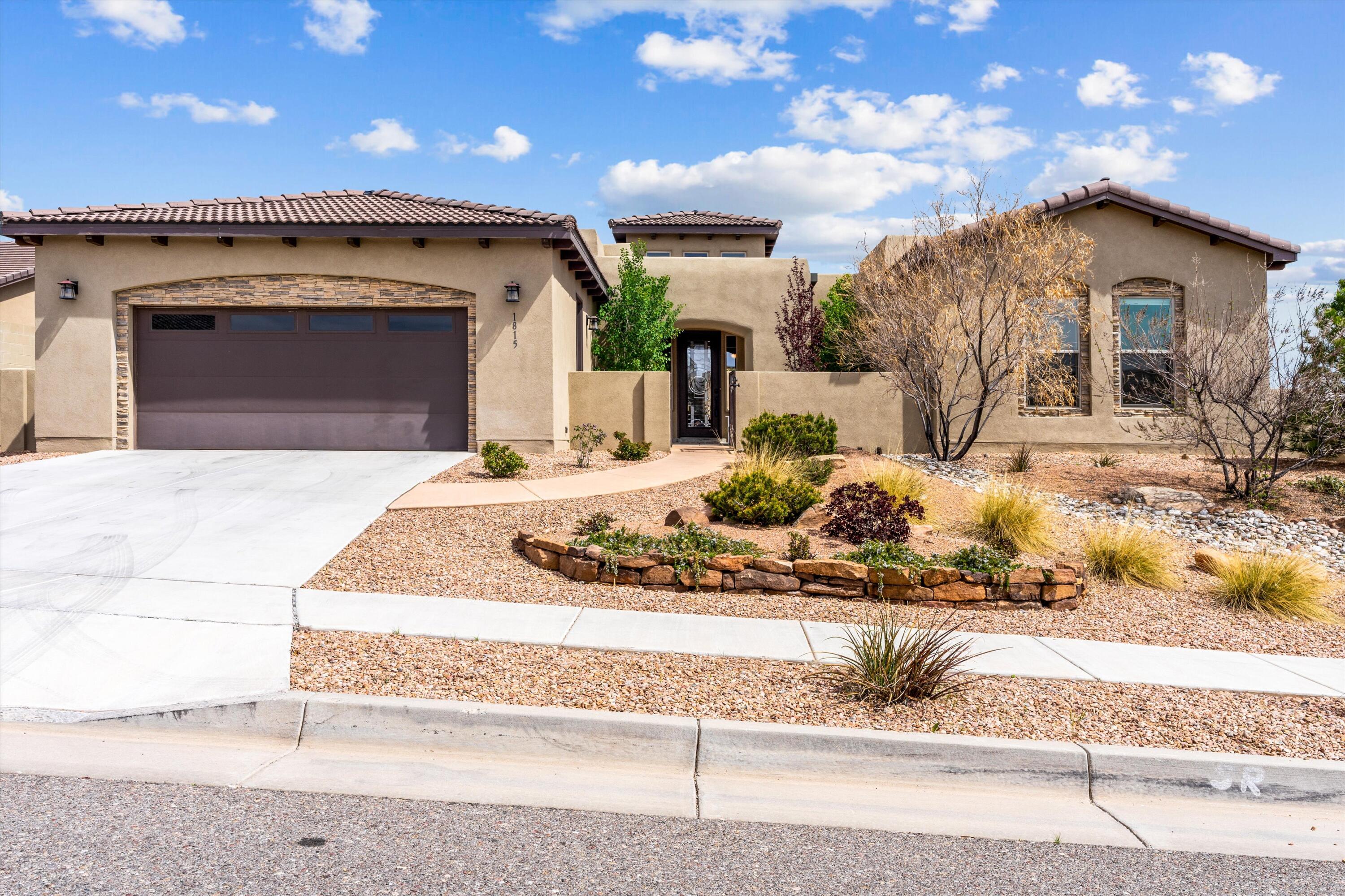 1815 Castle Peak Loop NE, Rio Rancho, NM 87144