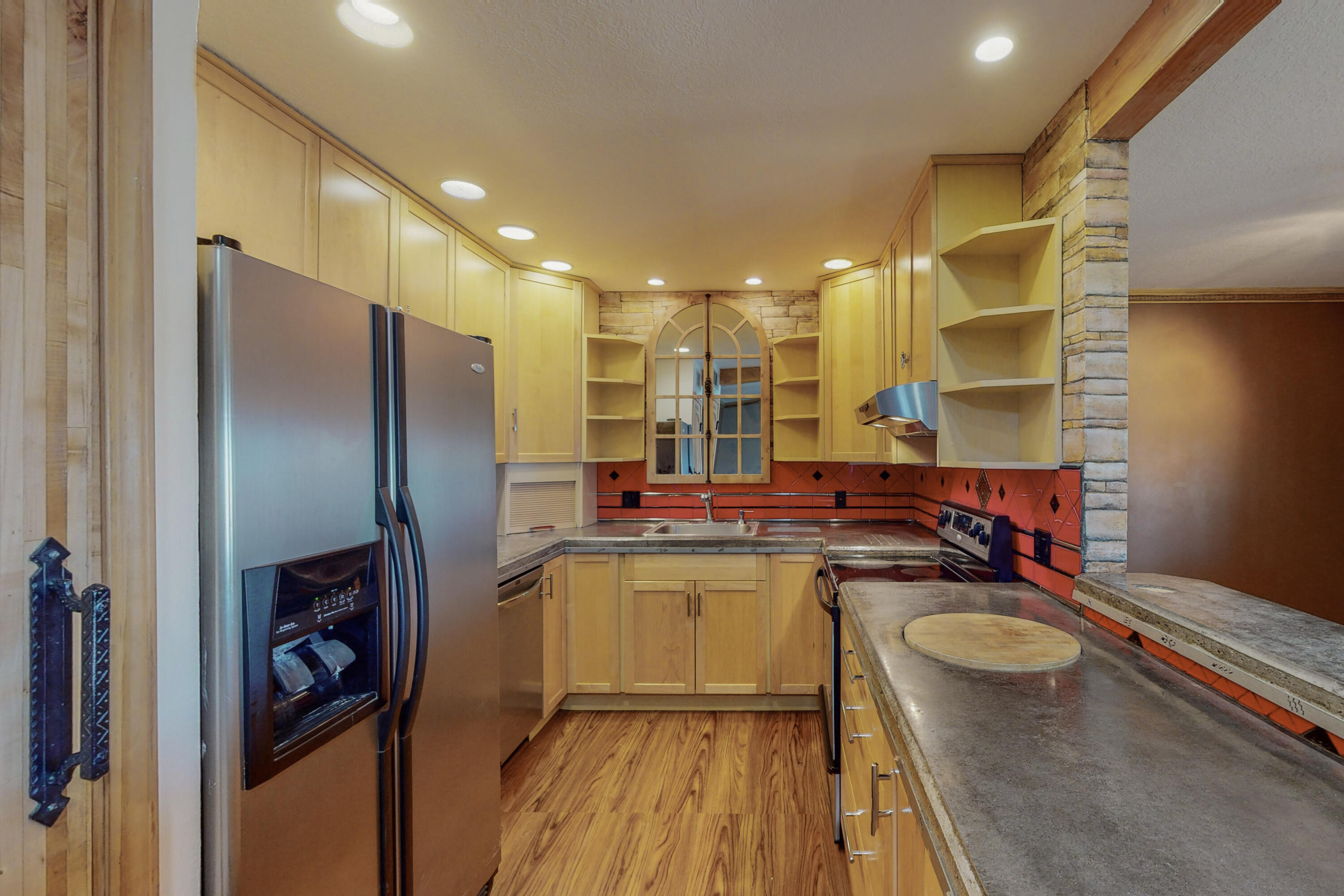 913 Country Club Drive SE E, Rio Rancho, NM 87124